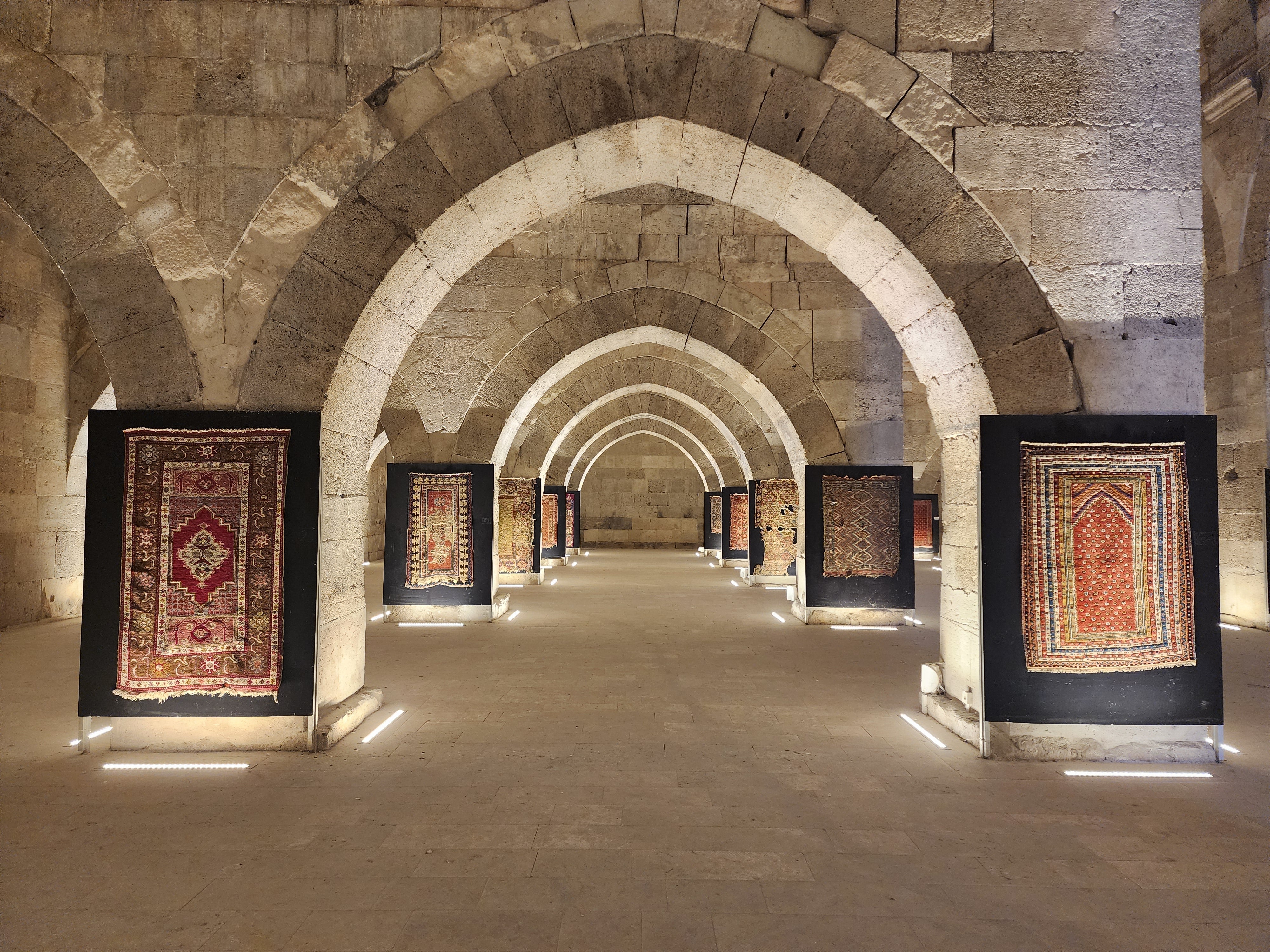 Anatolian Carpet Heritage, Aksaray Sultanhani