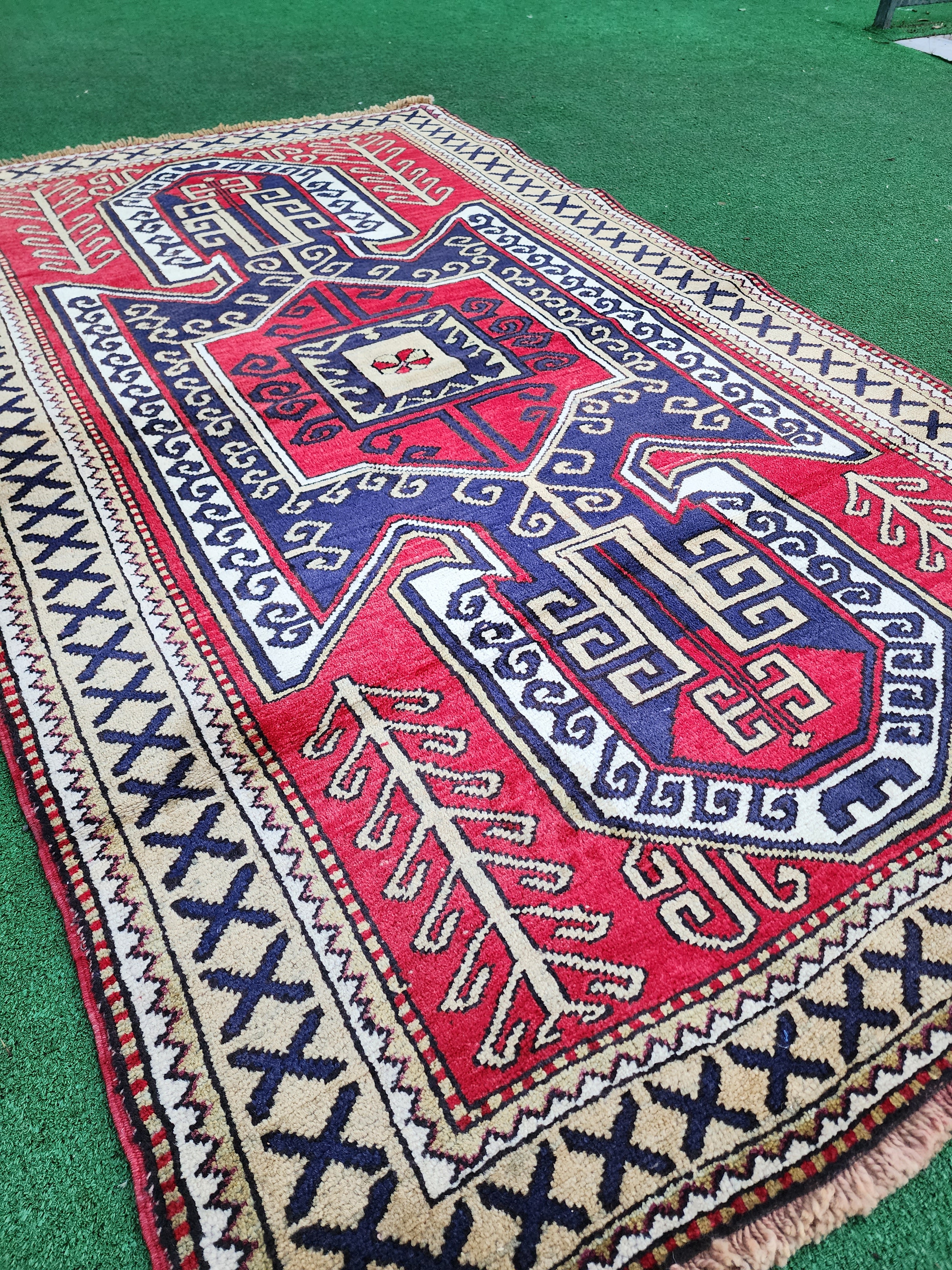 Turkish Natural Wool Rug 6'7'' x 4'1''