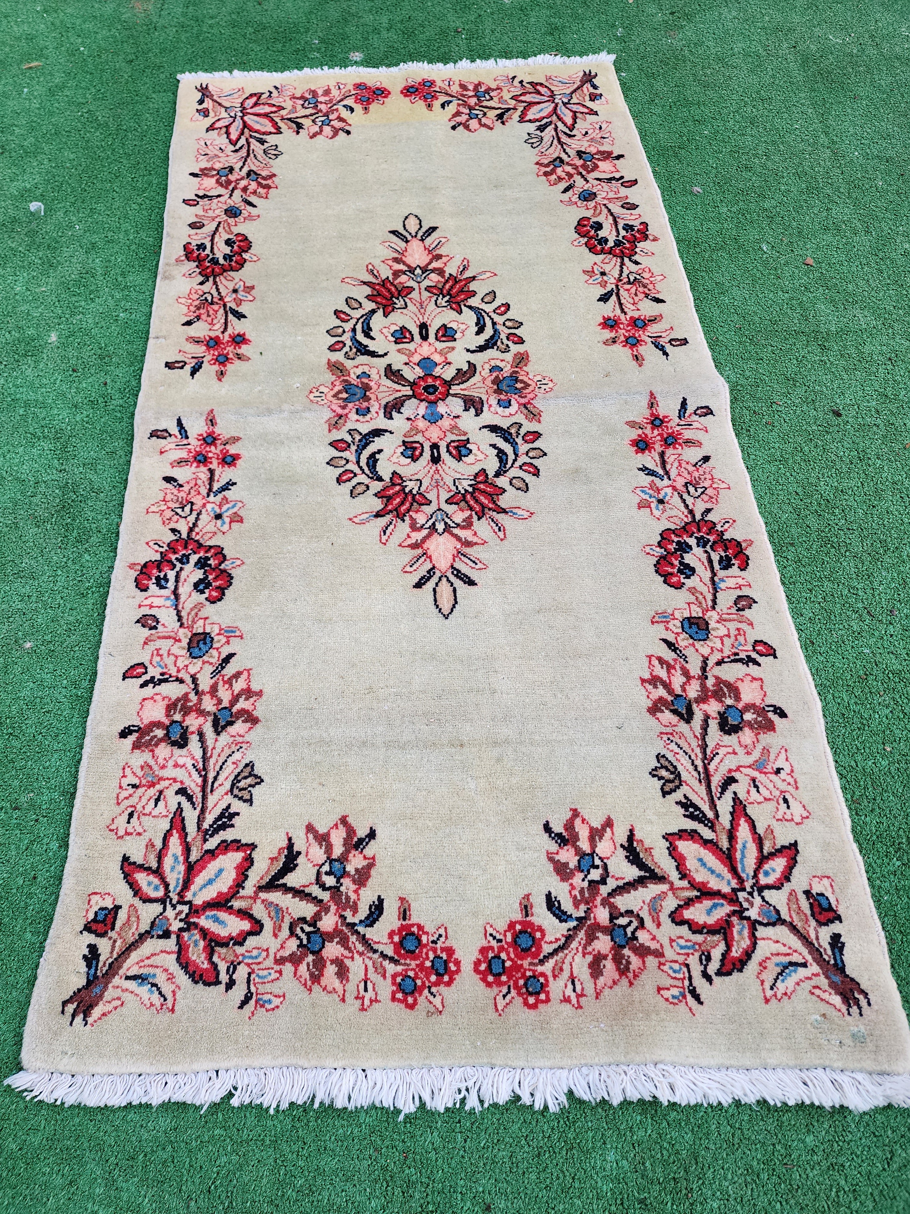 Petit tapis persan 4 x 2 pieds, paillasson turc fait main à motifs floraux beige, rouge et marron