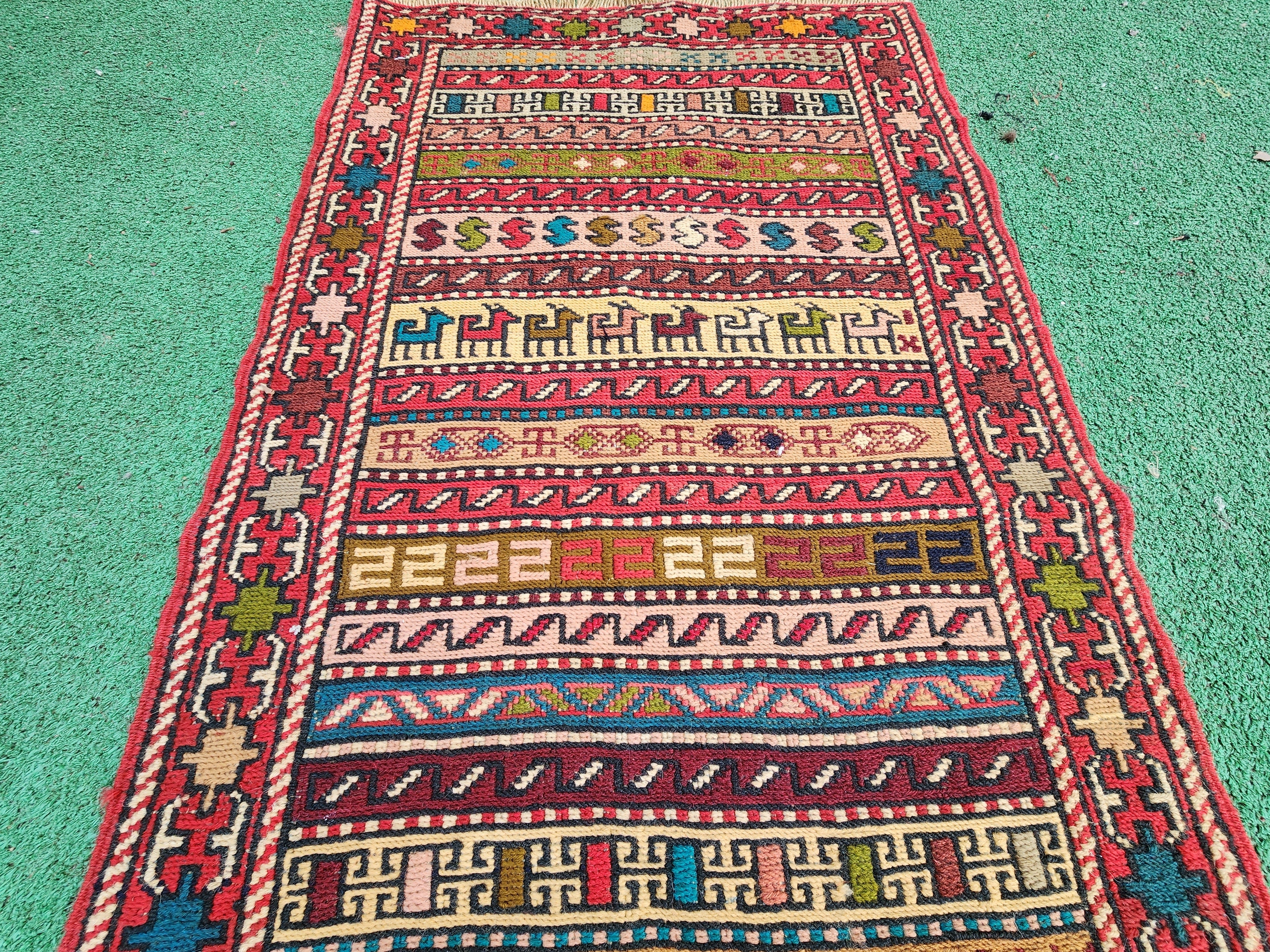 vintage Soumak Wool Small Rug — pattern close-up