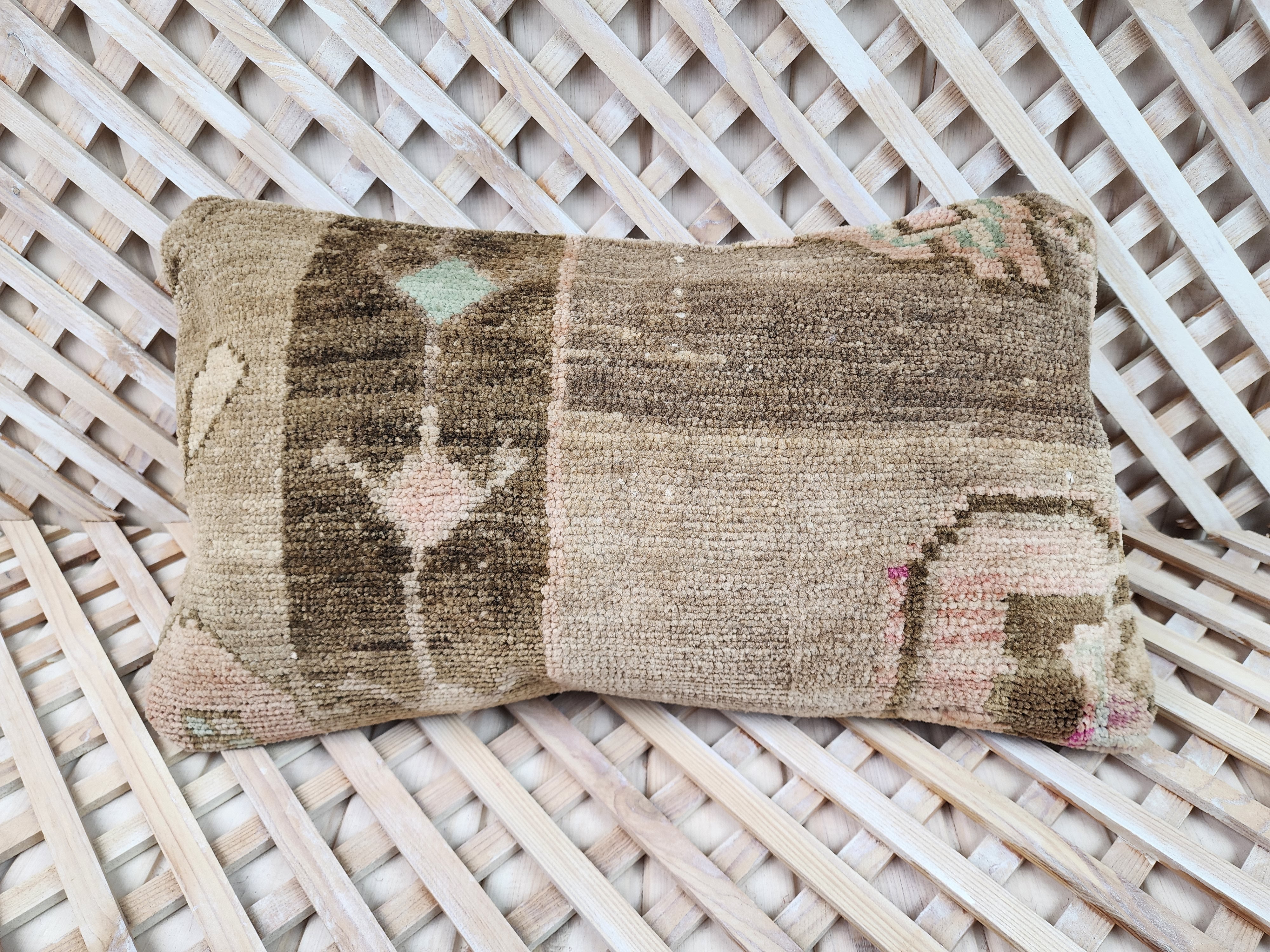 Vintage Carpet Pillow Cover 12x20 inch