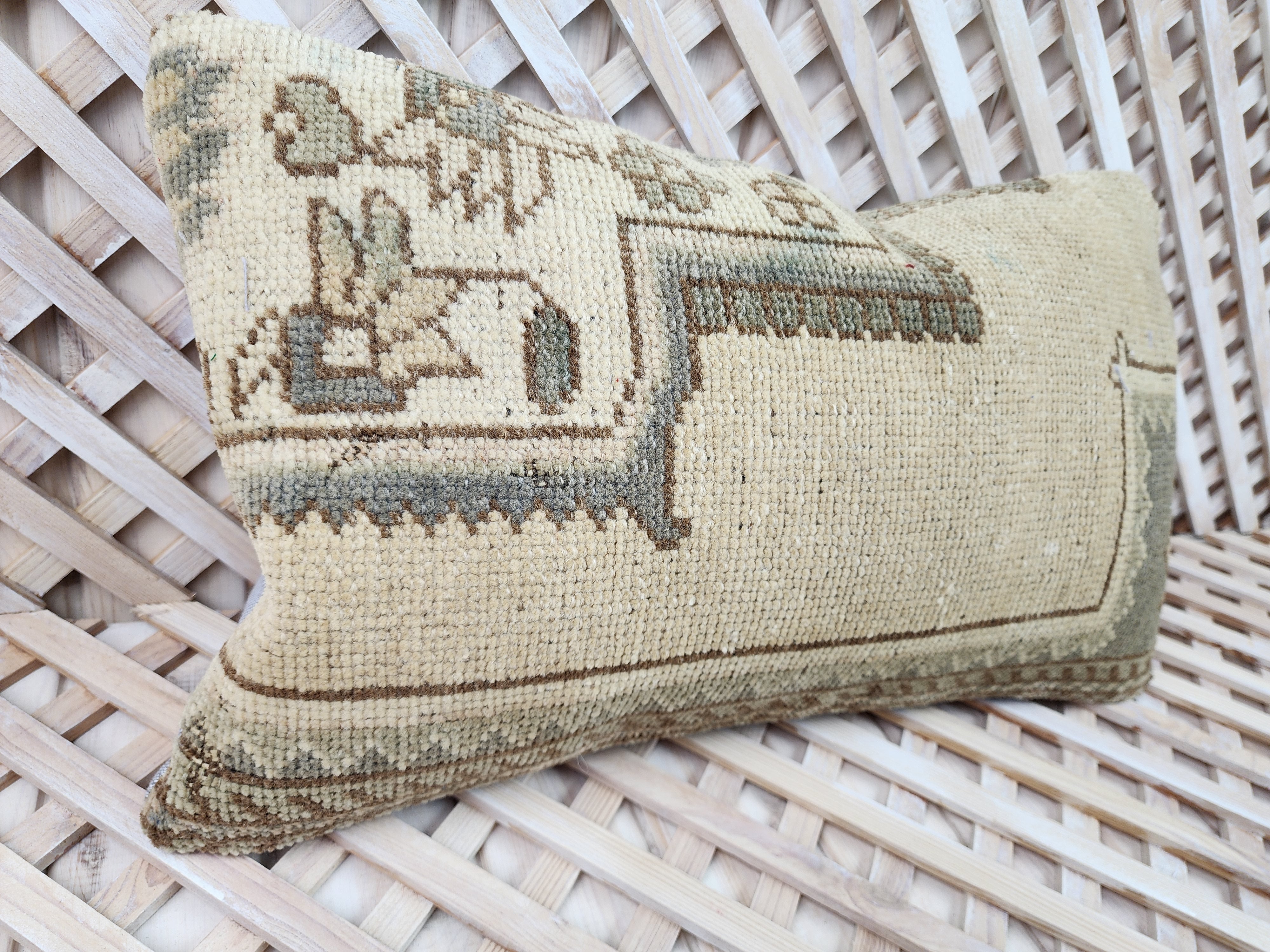 Vintage Carpet Pillow Cover 12x20 inch