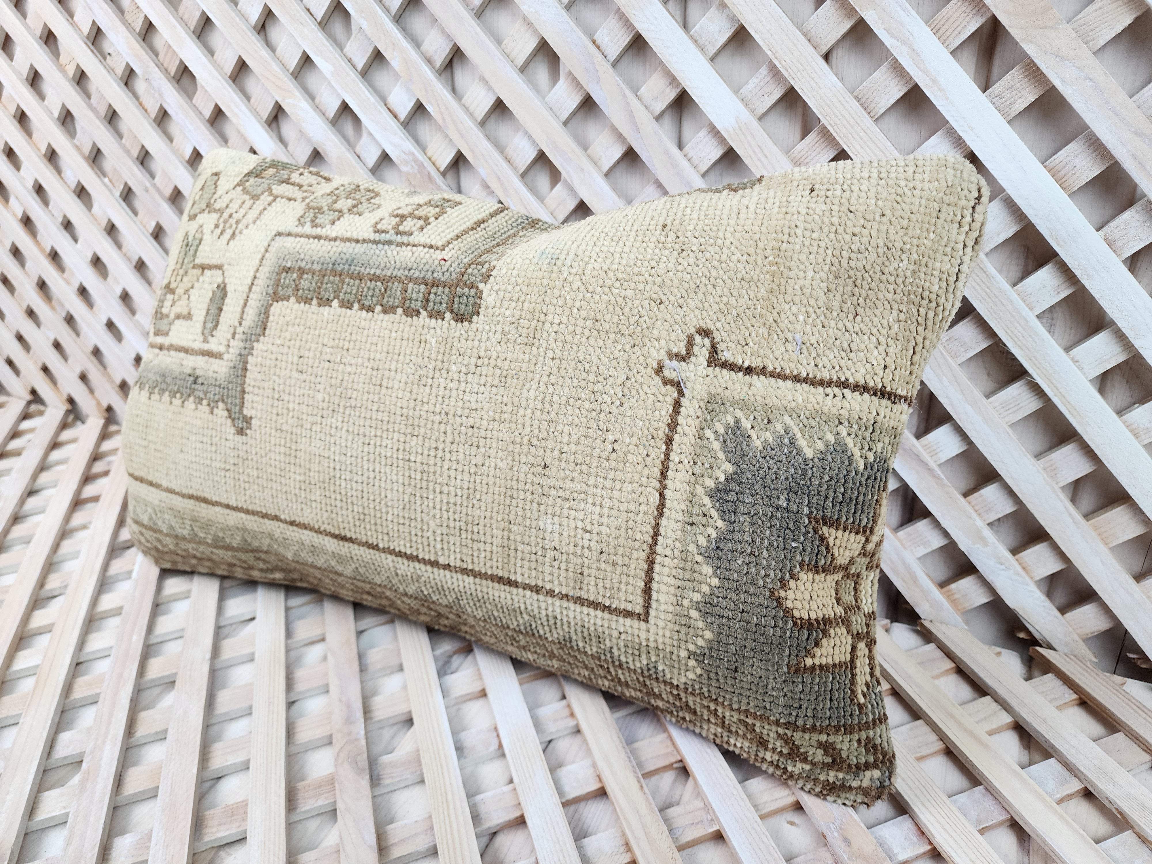 vintage Anatolian Pillow Cover — detail texture
