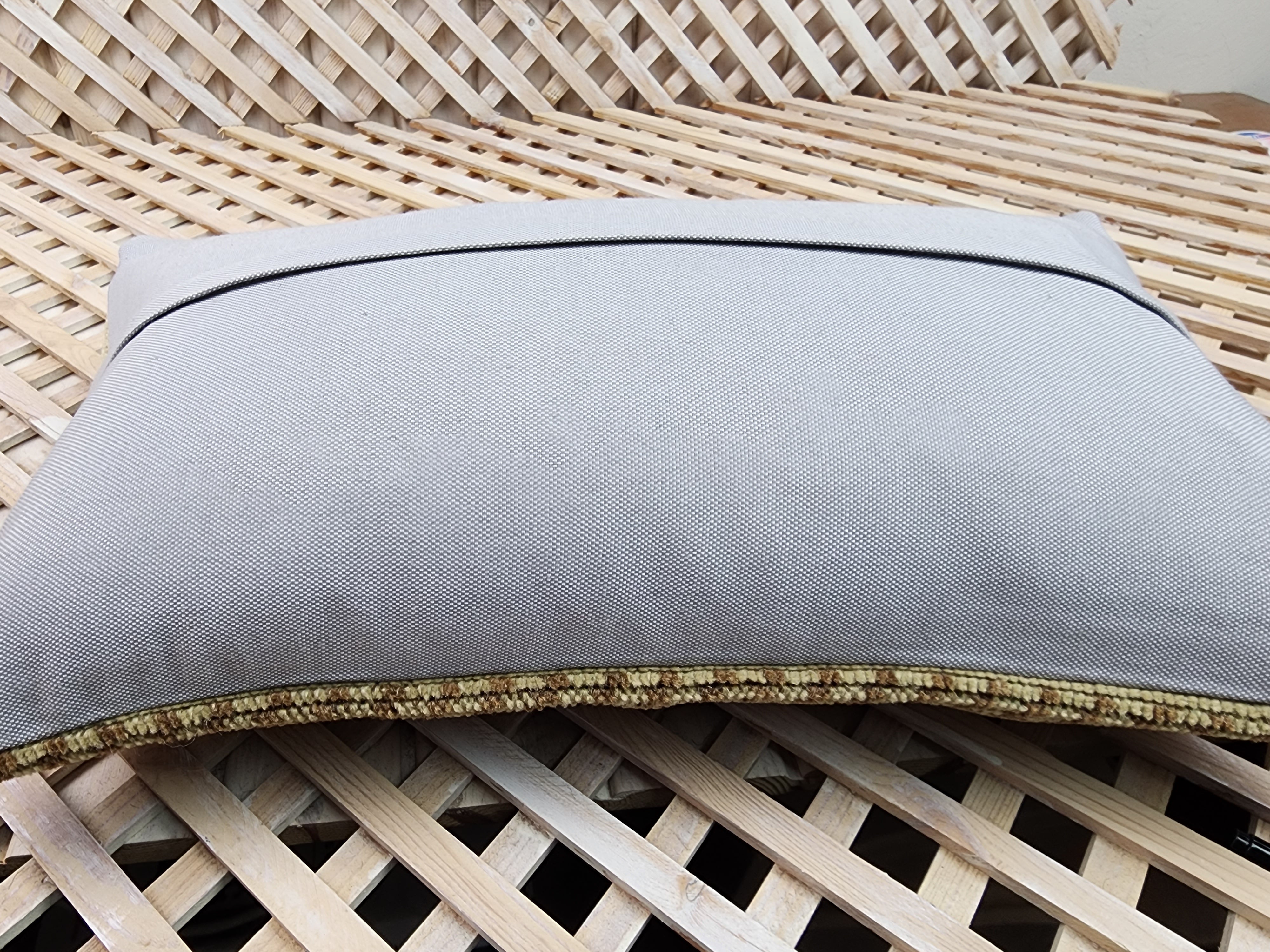 vintage Anatolian Pillow Cover — corner detail