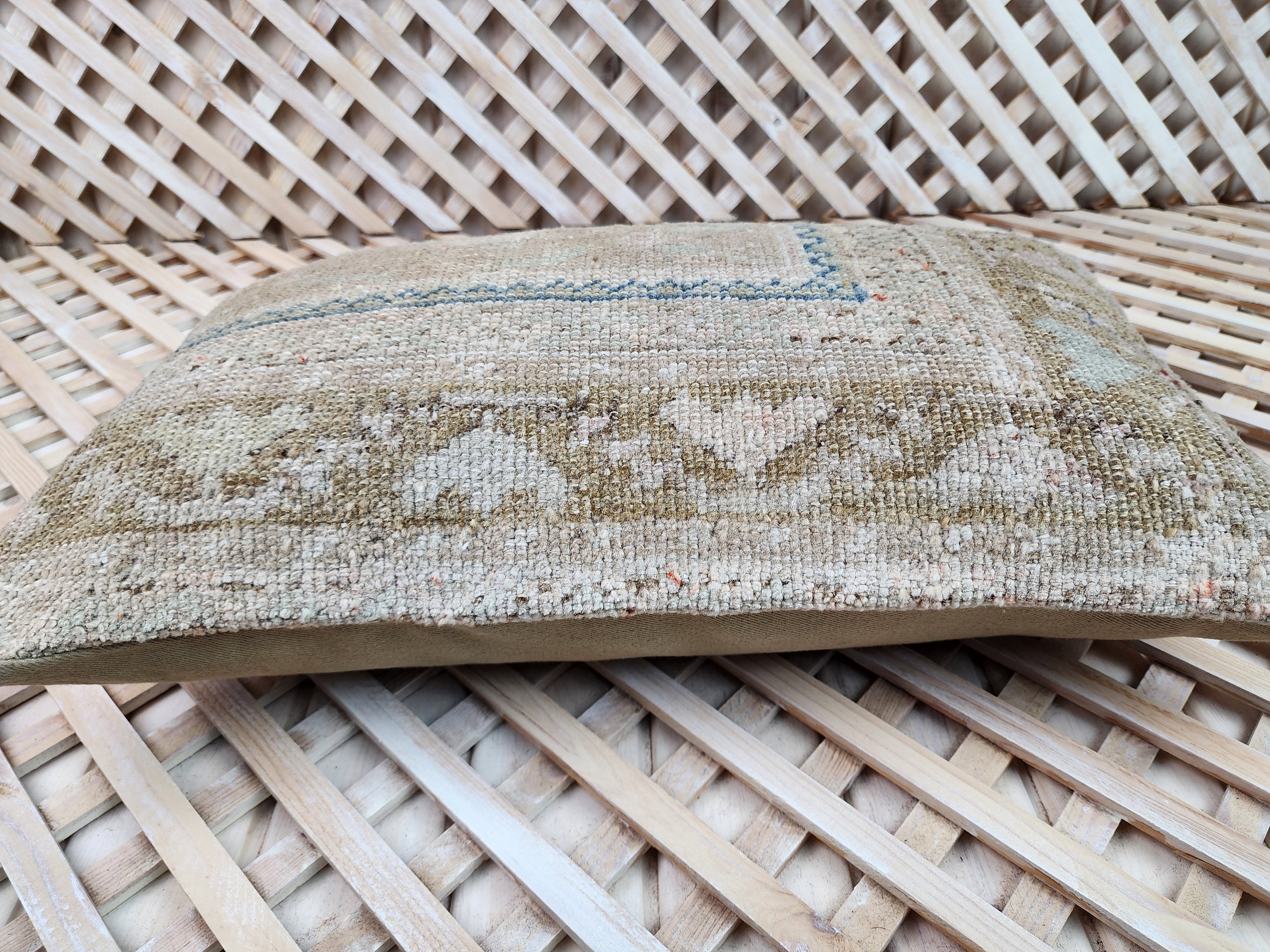 vintage Anatolian Pillow Cover — corner detail