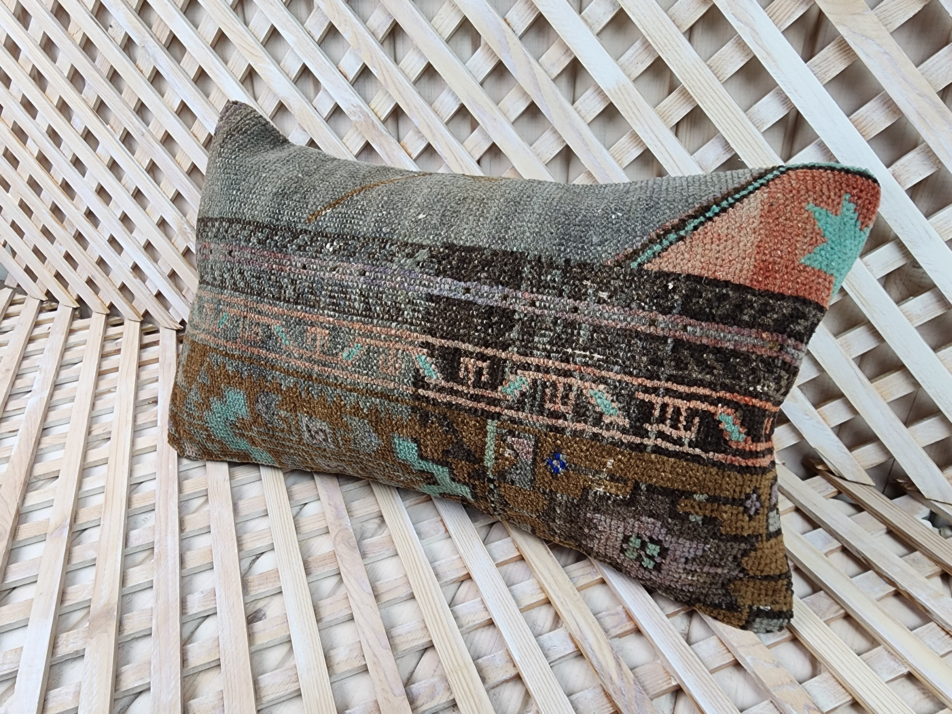 vintage Anatolian Pillow Cover — detail texture