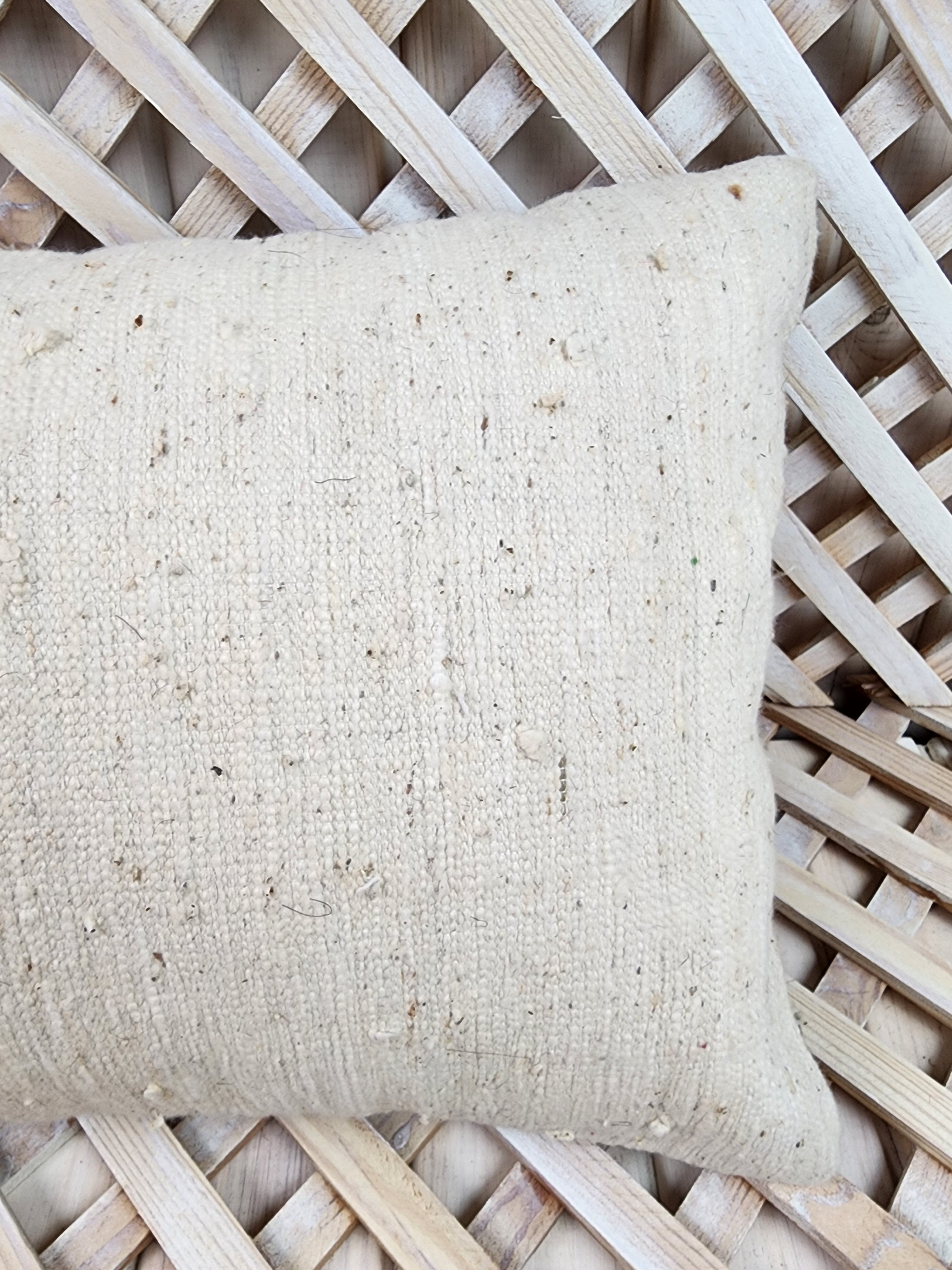 vintage Kilim Pillow Cover — pattern close-up