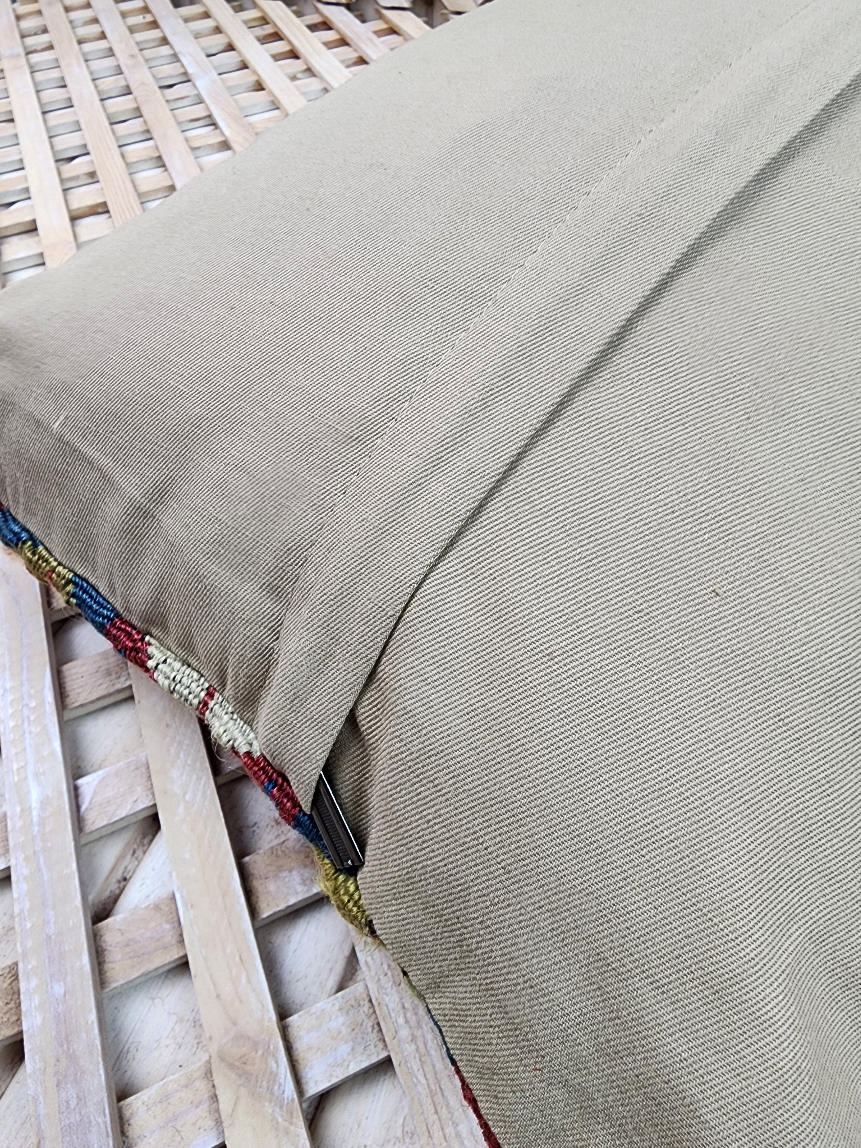 vintage Kilim Pillow Cover — corner detail