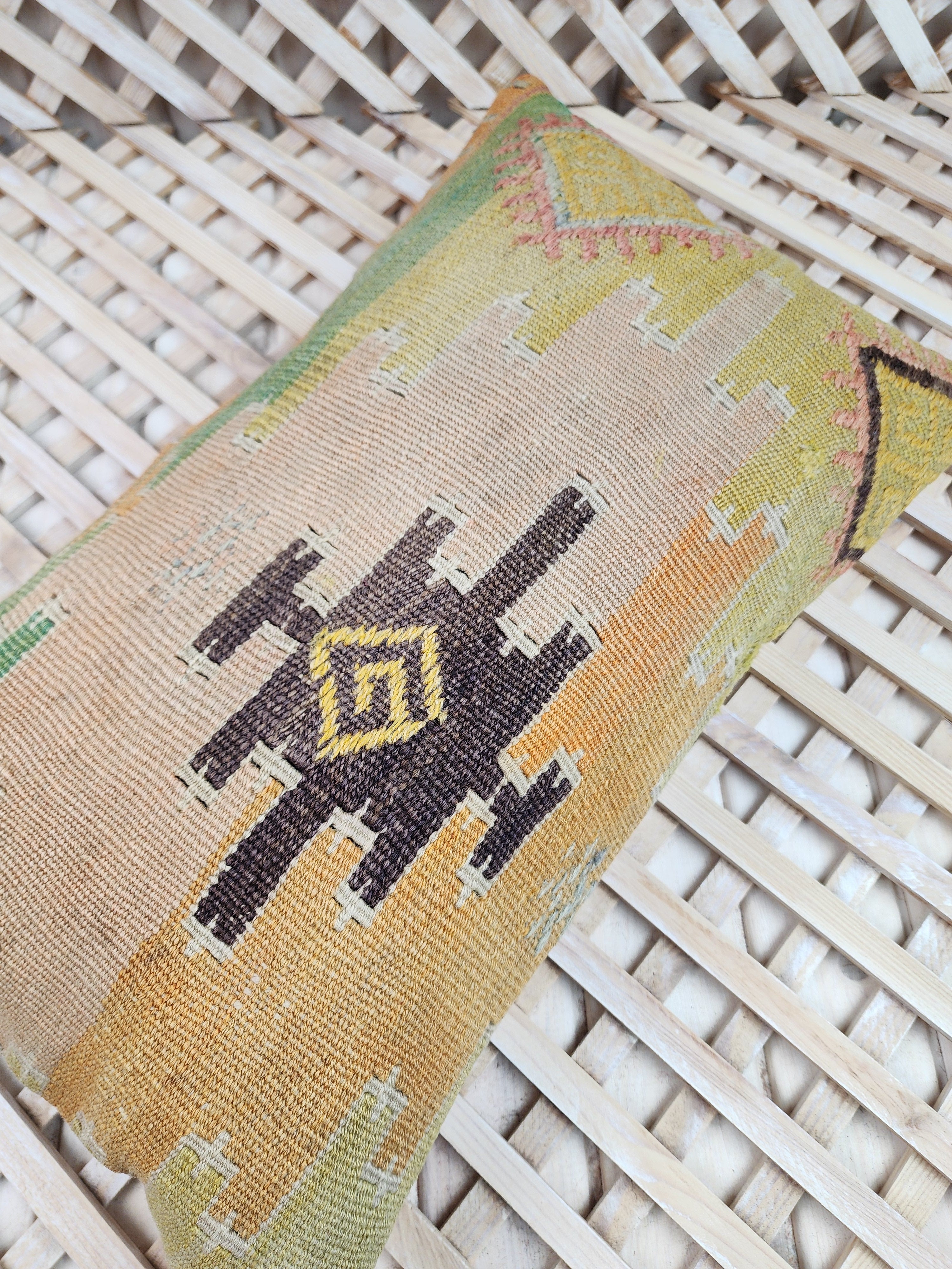 Lumbar Kilim Pillow Cover 12 x 20 in