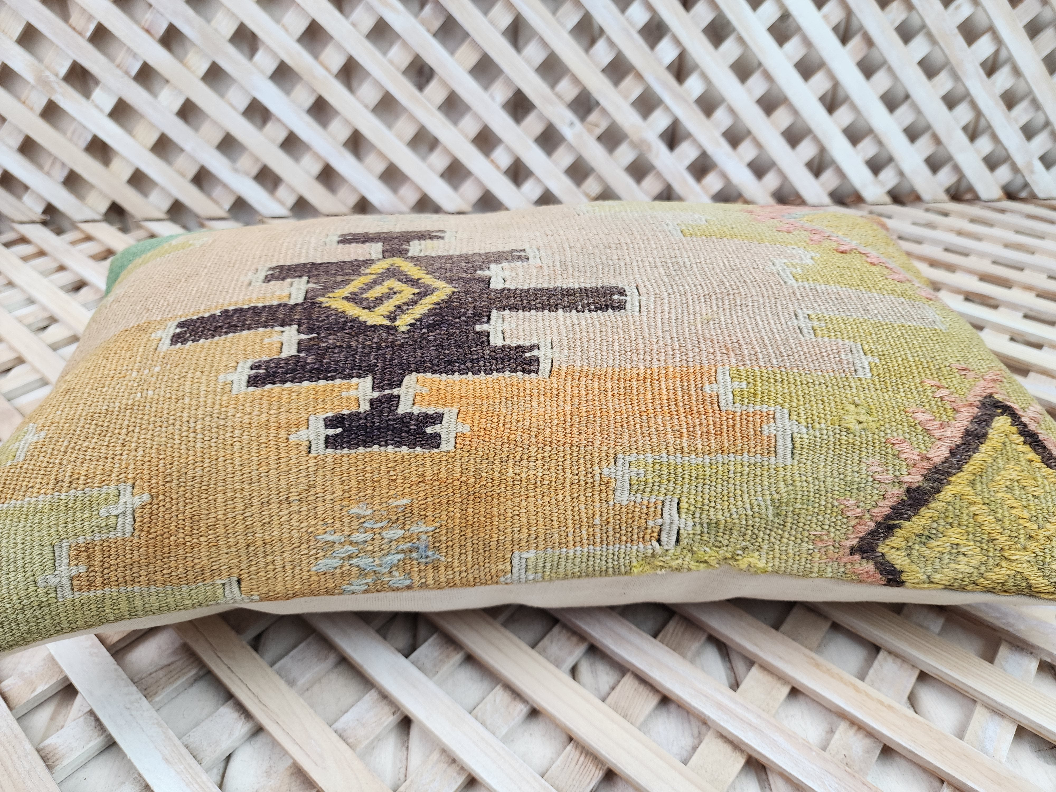 Lumbar Kilim Pillow Cover 12 x 20 in