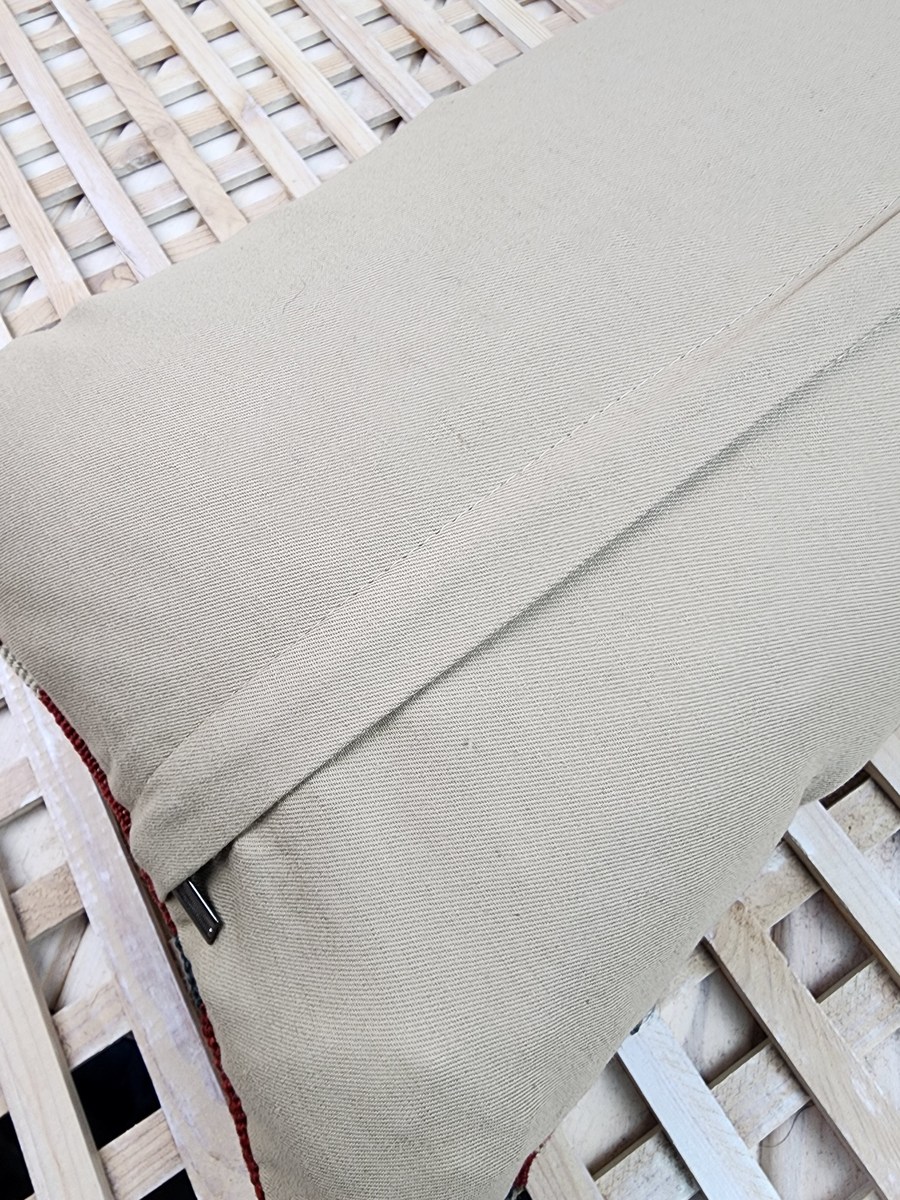 vintage Kilim Pillow Cover — corner detail