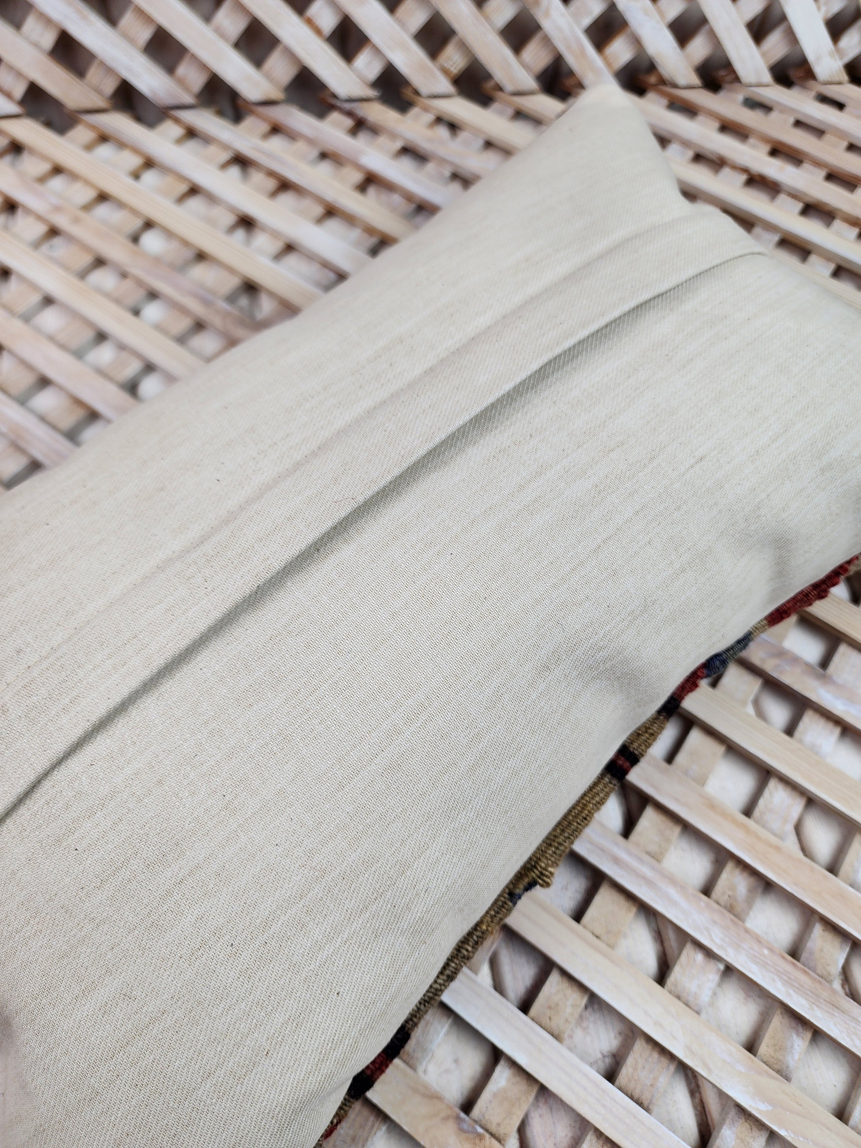 vintage Kilim Pillow Cover — corner detail