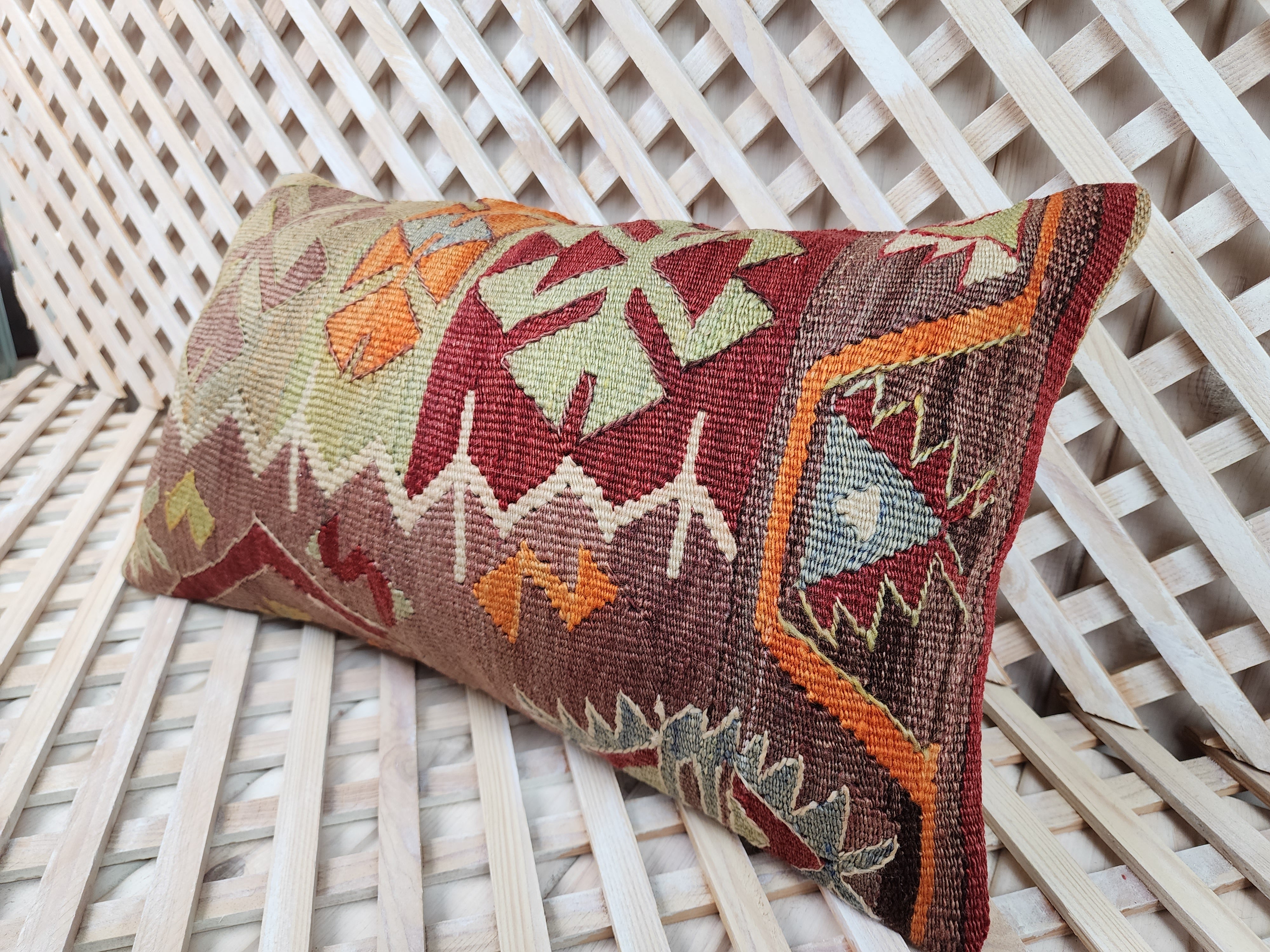 vintage Kilim Pillow Cover — detail texture