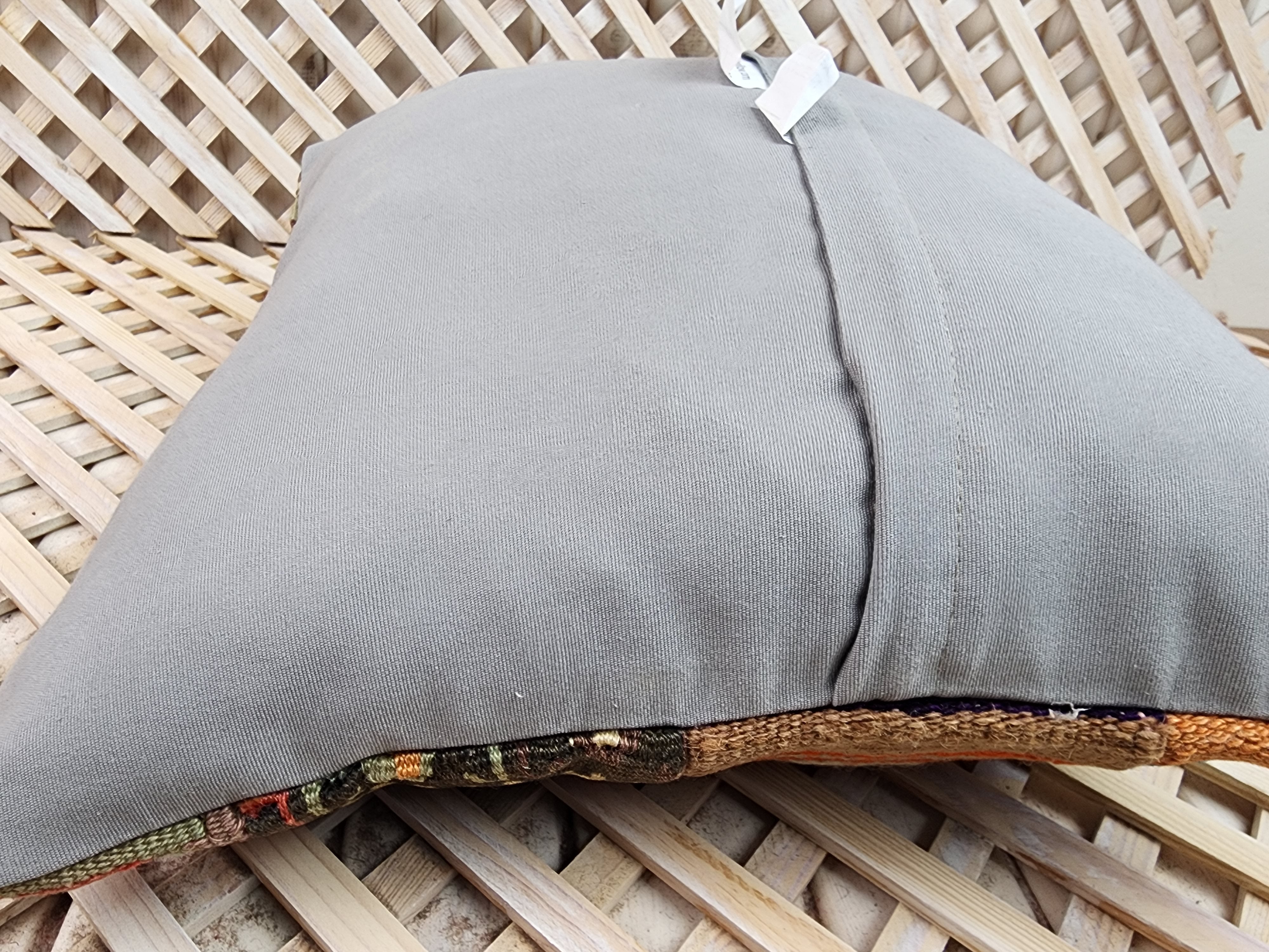 vintage Kilim Pillow Cover — corner detail