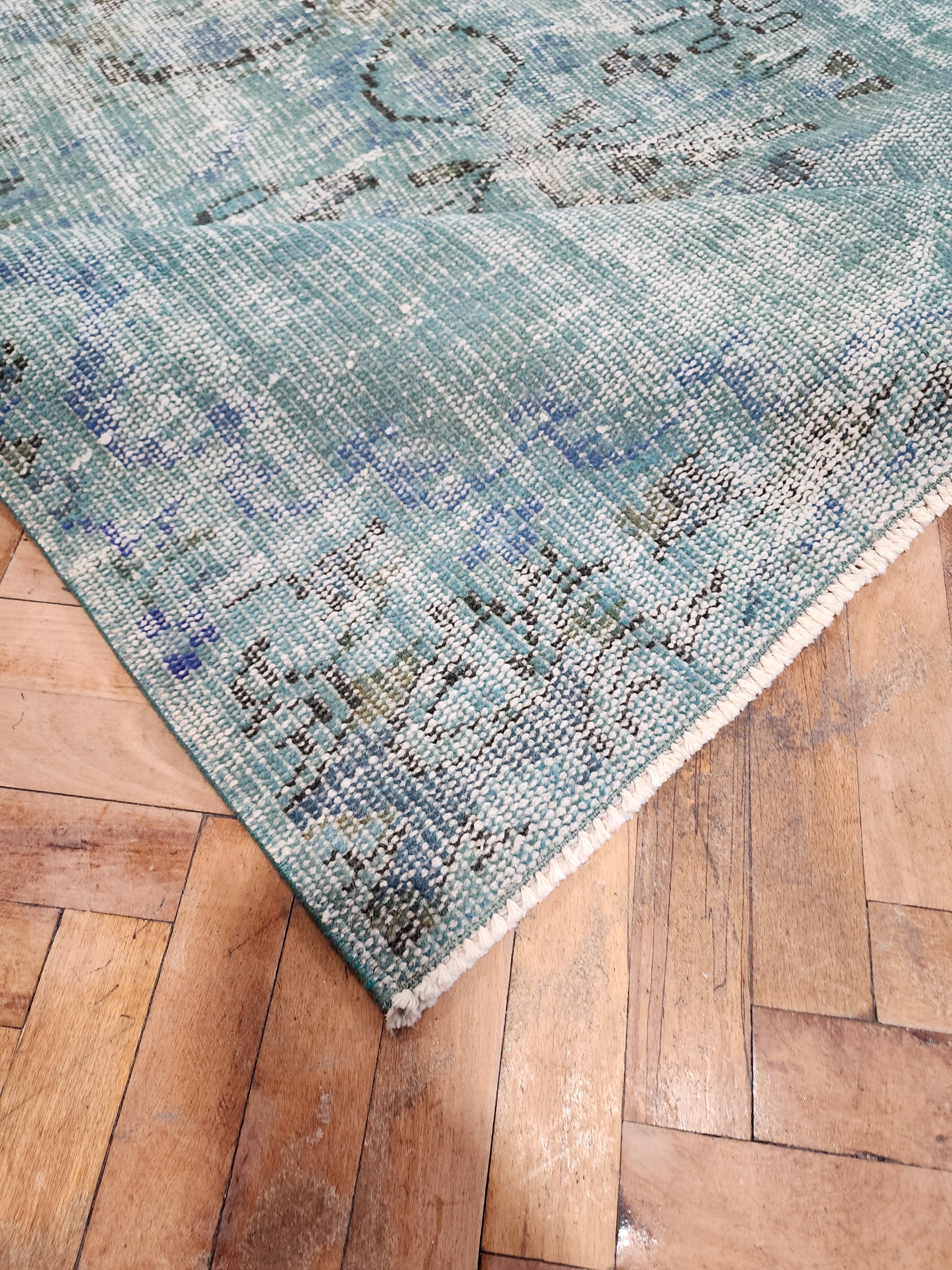 Tapis vintage surteint, tapis recyclé bleu turquoise pâle, tapis en laine fait main au design oriental bohème, tapis persan vieilli, 7'6"x3'9"
