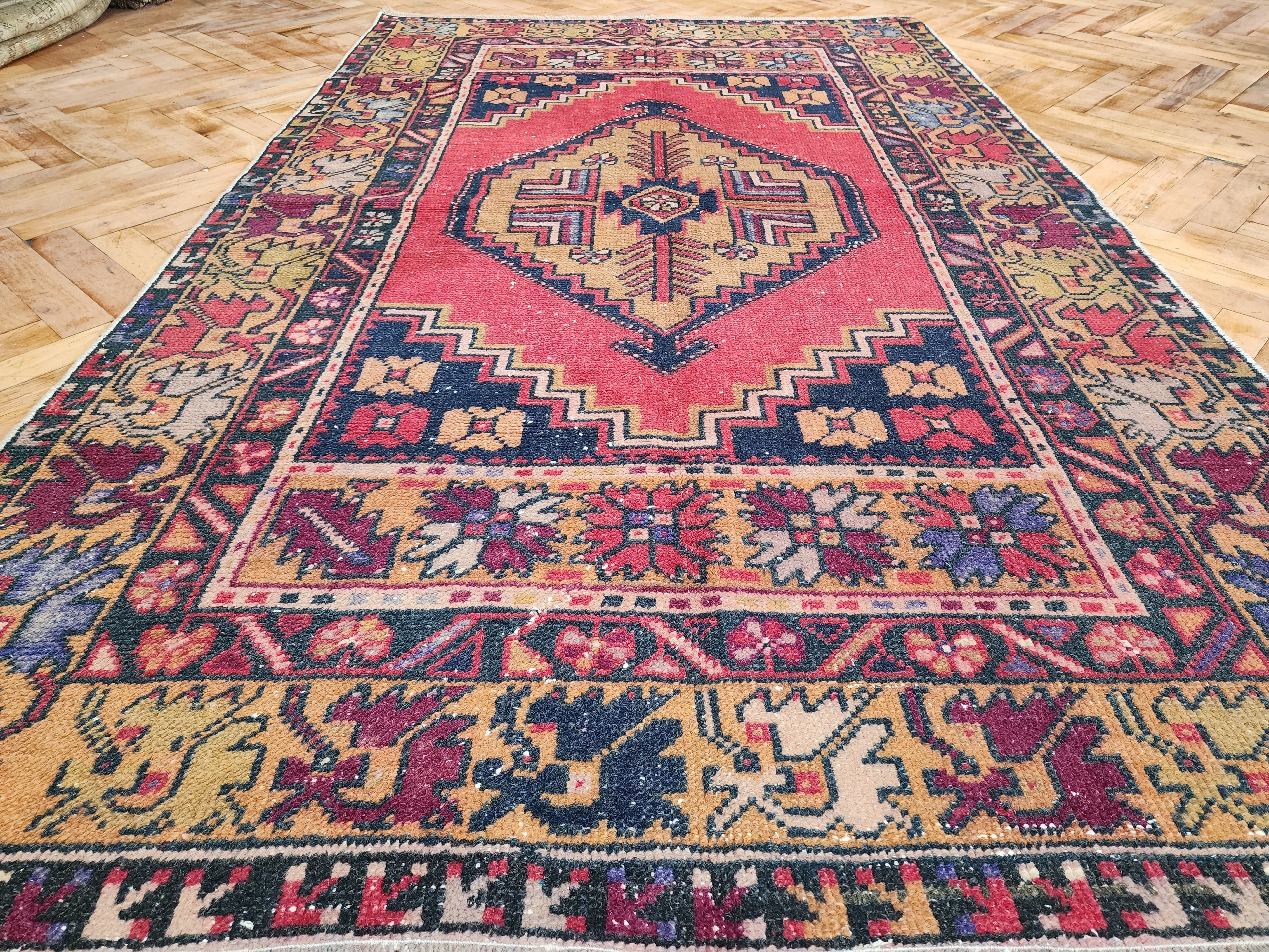 Tapis turc anatolien vintage, tapis tribal nomade fait main, tapis bohème rustique, tapis délavé et vieilli, tapis persan en laine naturelle 5'8"x3'6"