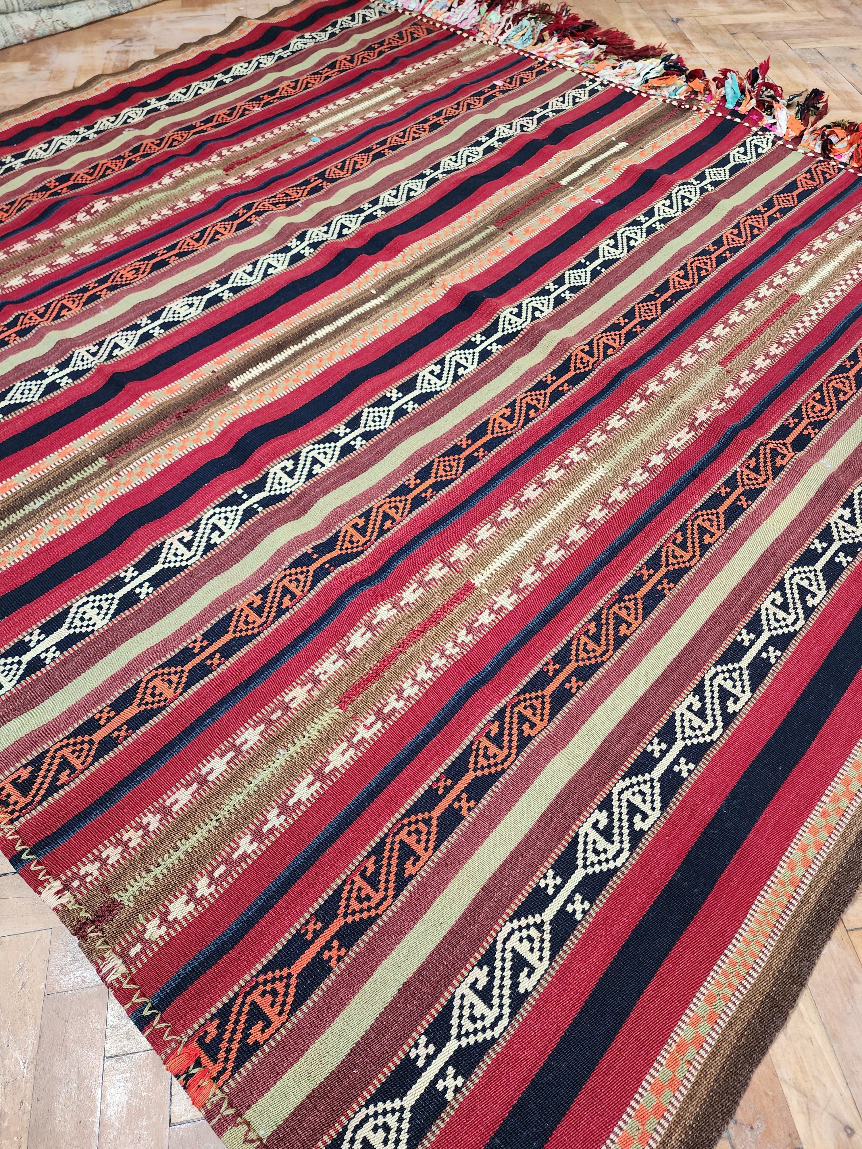 antique Kilim Wool Area Rug — detail texture