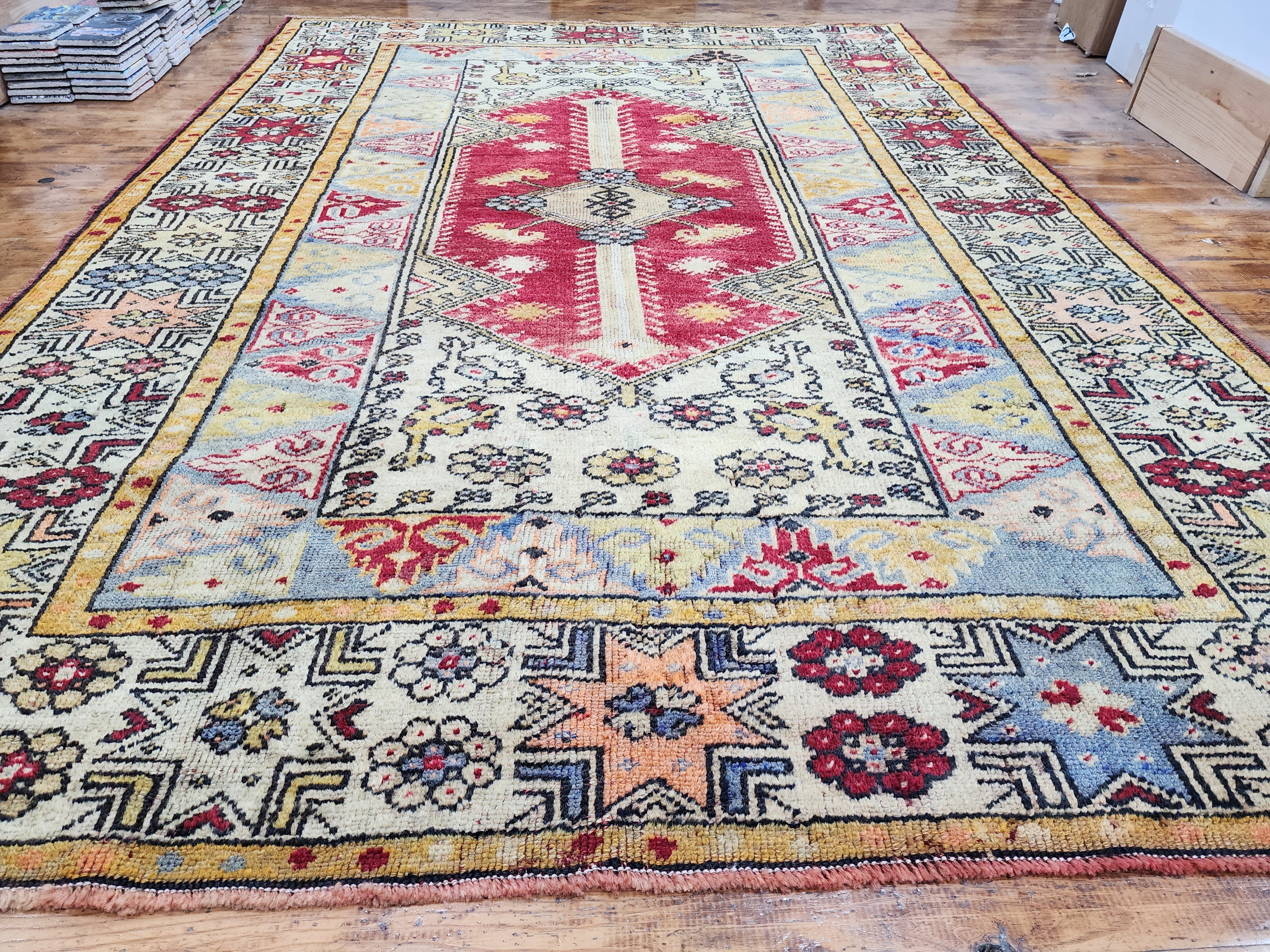vintage Milas Area Rug — colour close-up