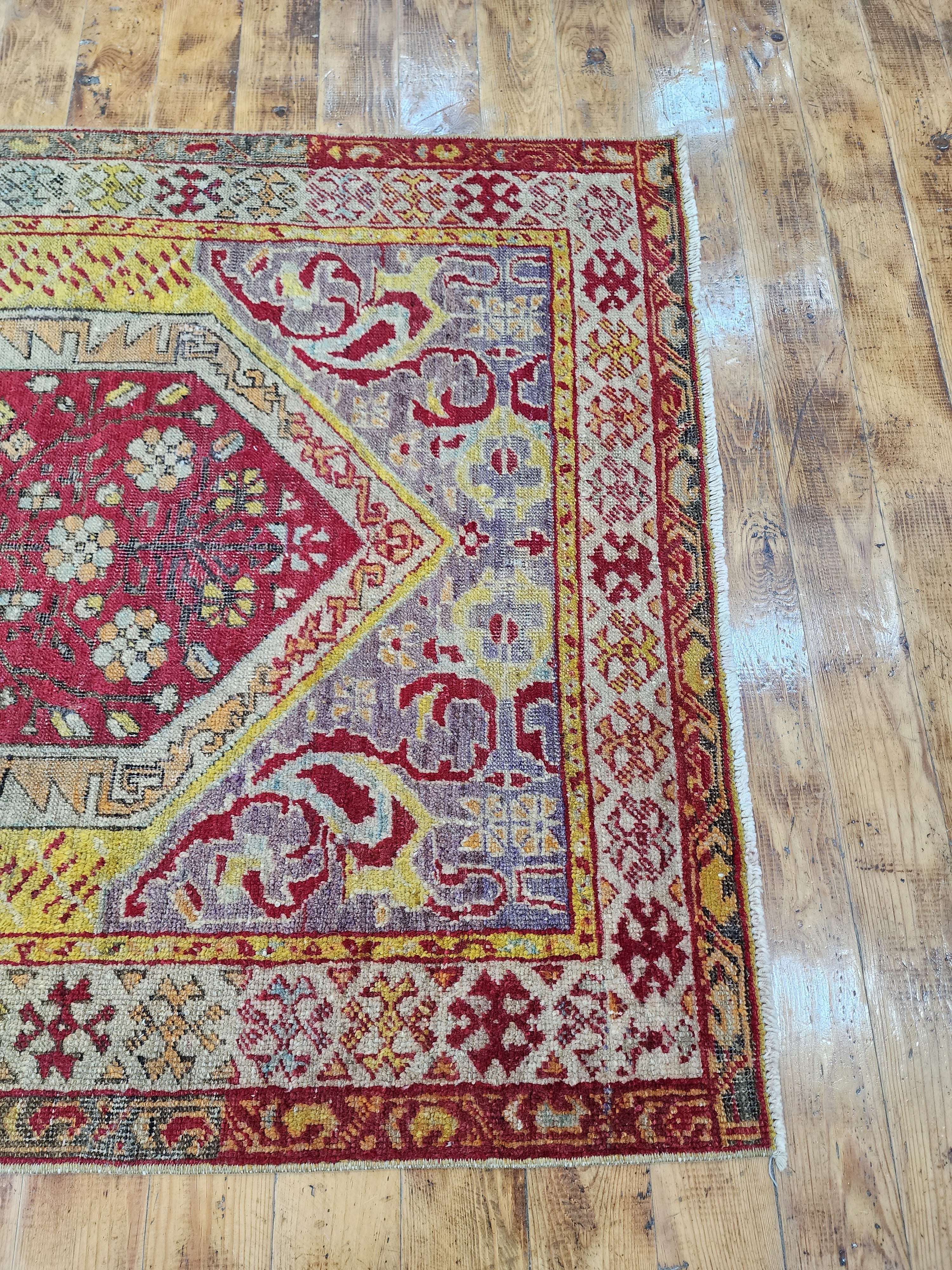 antique Sivas Small Rug — pattern close-up