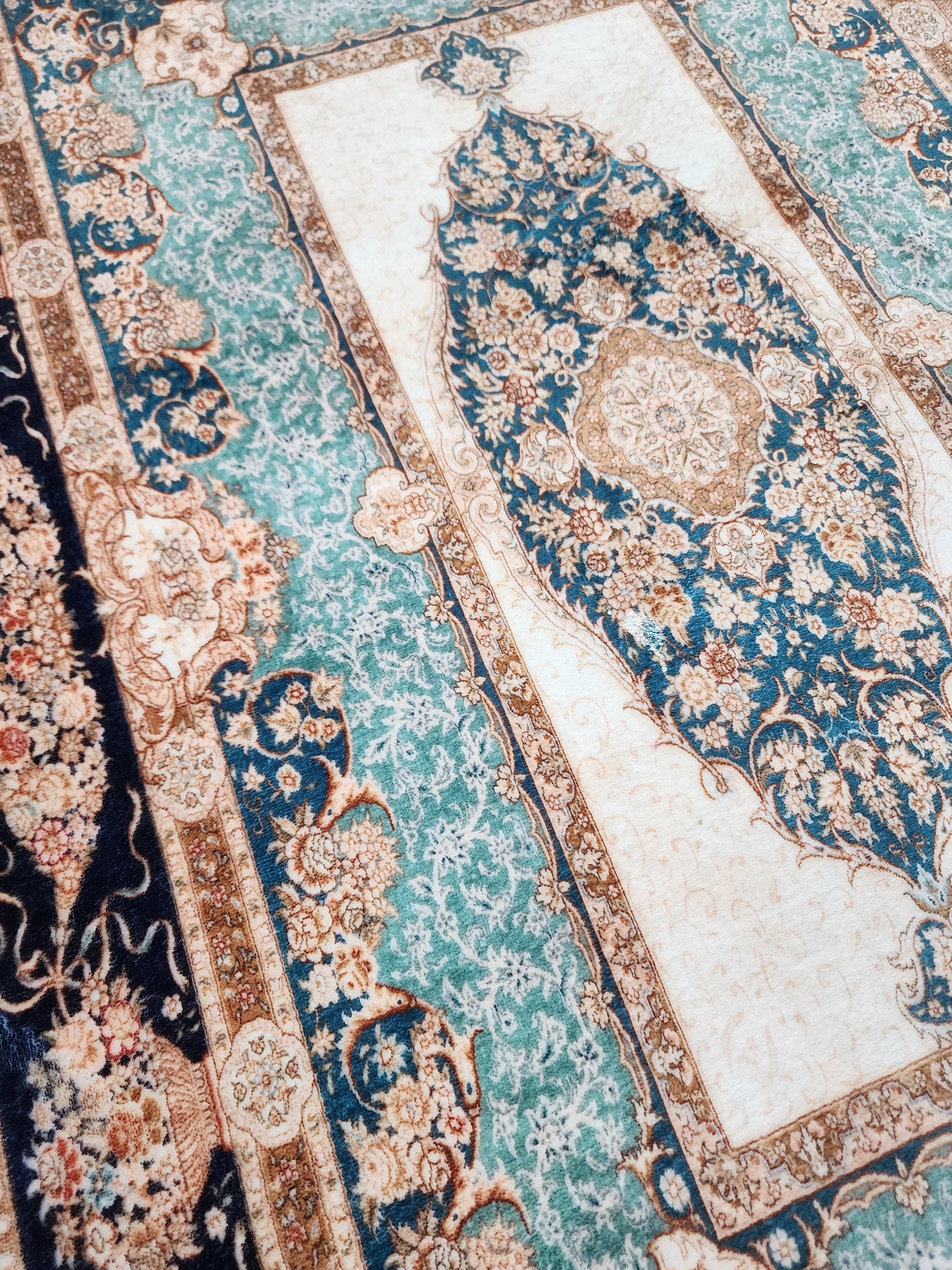 vintage Persian Silk Small Rug — pattern close-up