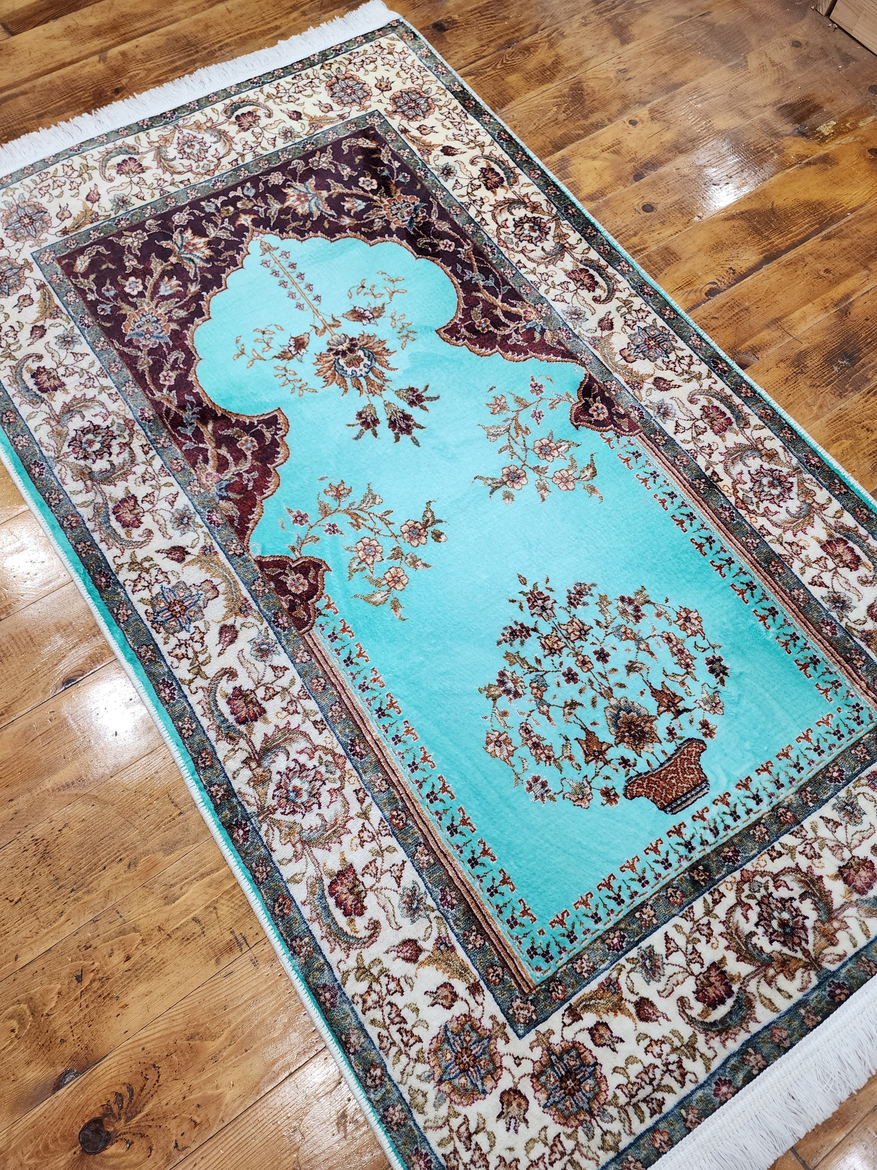 TURKISH BAMBOO SILK RUG, PERSIAN STYLE ORIENTAL VISCOSE SILK FLOOR RUG FOR HALL ENTRY LIVING ROOM OR BEDROOM 2 FT X 3 FT