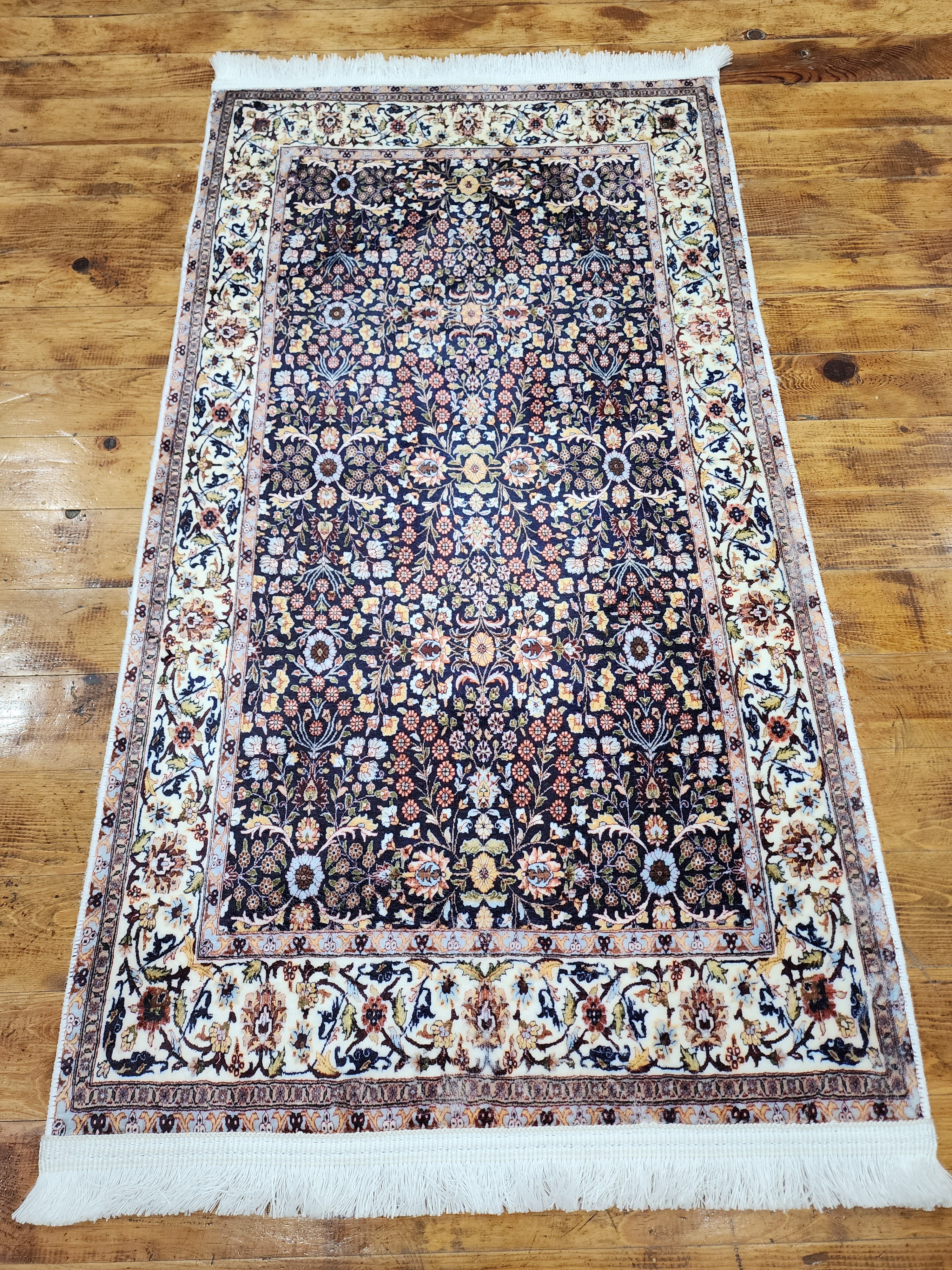TURKISH BAMBOO SILK RUG, PERSIAN STYLE ORIENTAL VISCOSE SILK FLOOR RUG FOR HALL ENTRY LIVING ROOM OR BEDROOM 2 FT X 3 FT