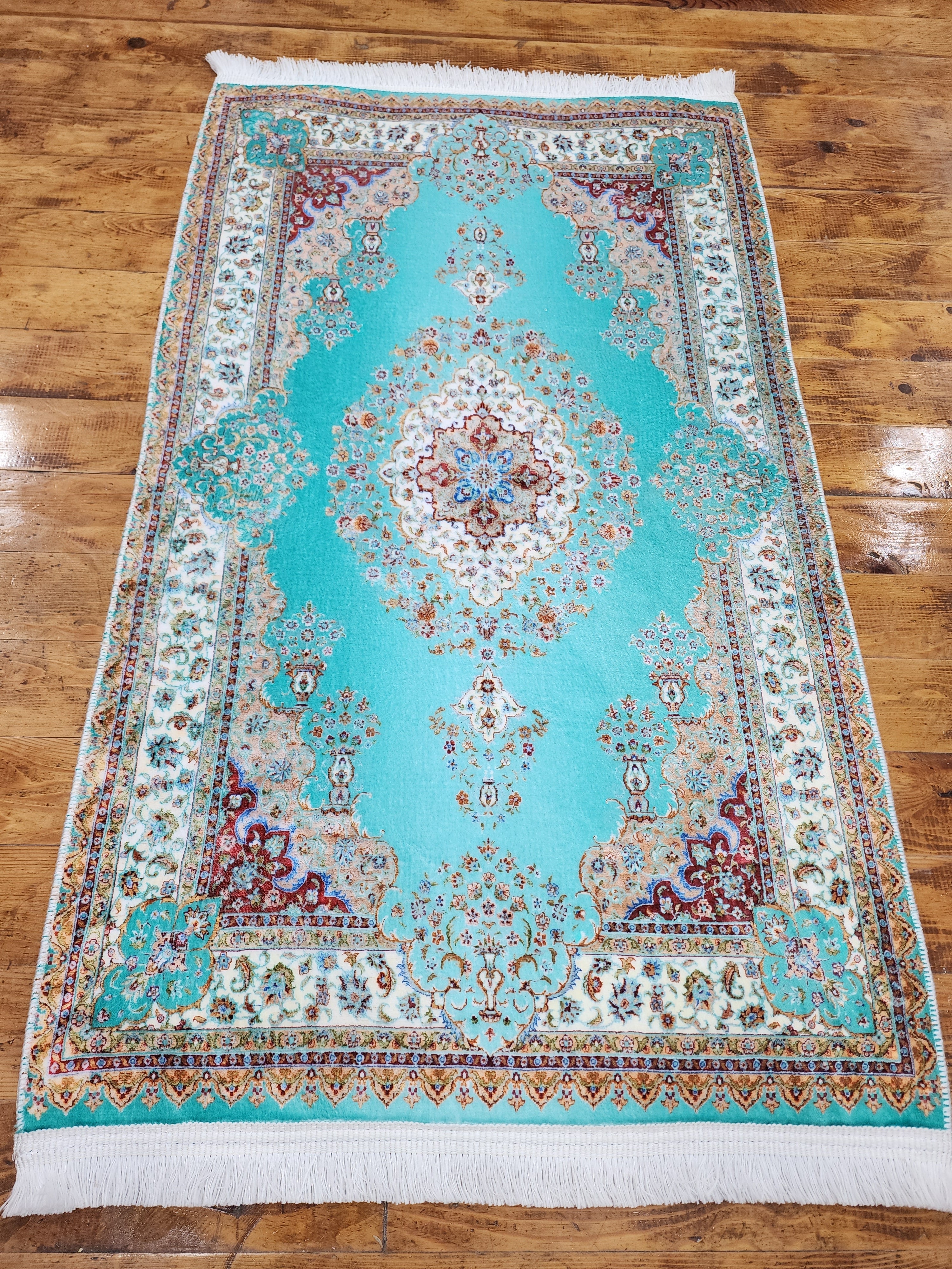 TURKISH BAMBOO SILK RUG, PERSIAN STYLE ORIENTAL VISCOSE SILK FLOOR RUG FOR HALL ENTRY LIVING ROOM OR BEDROOM 2 FT X 3 FT