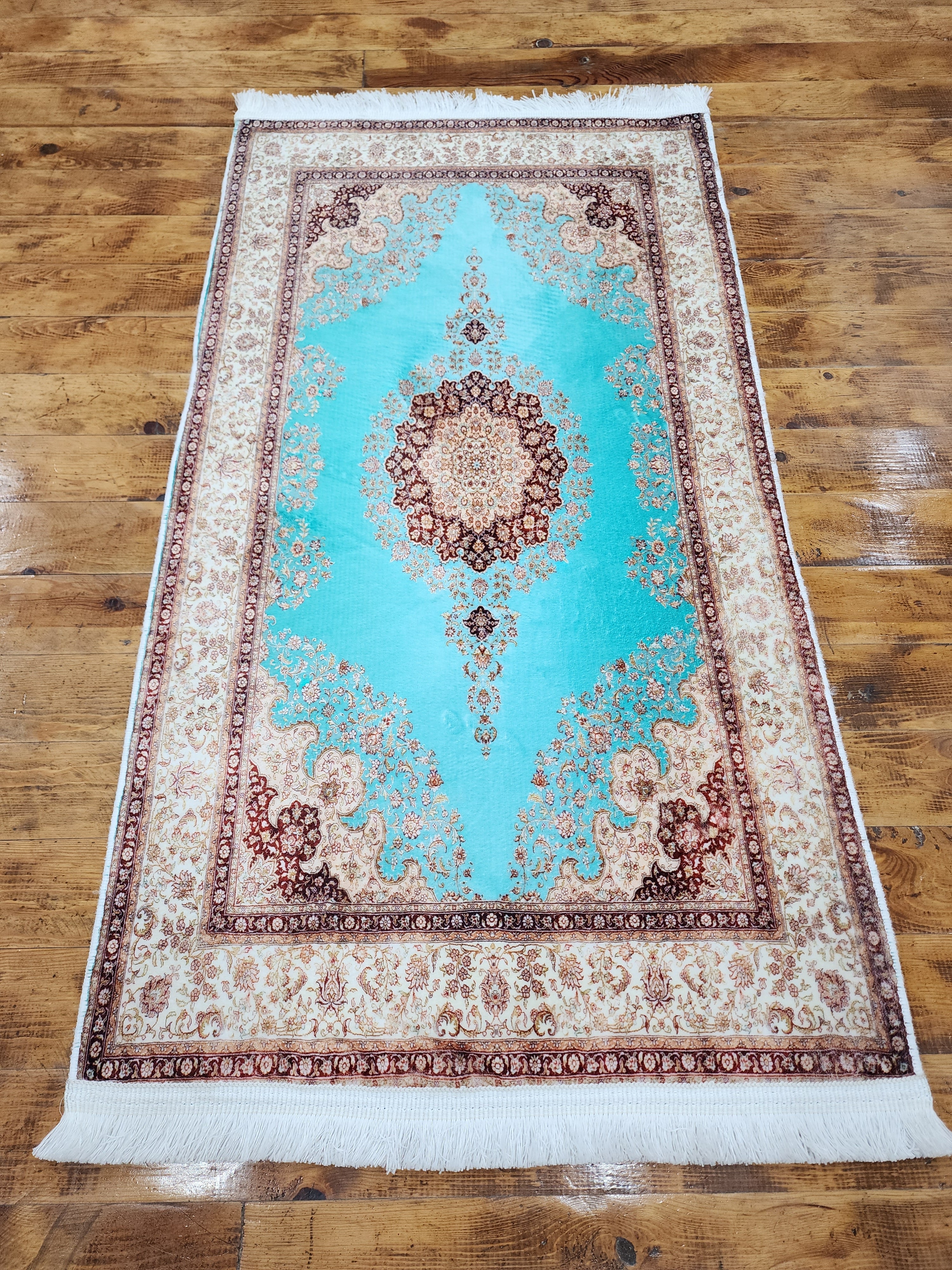 TURKISH BAMBOO SILK RUG, PERSIAN STYLE ORIENTAL VISCOSE SILK FLOOR RUG FOR HALL ENTRY LIVING ROOM OR BEDROOM 2 FT X 3 FT