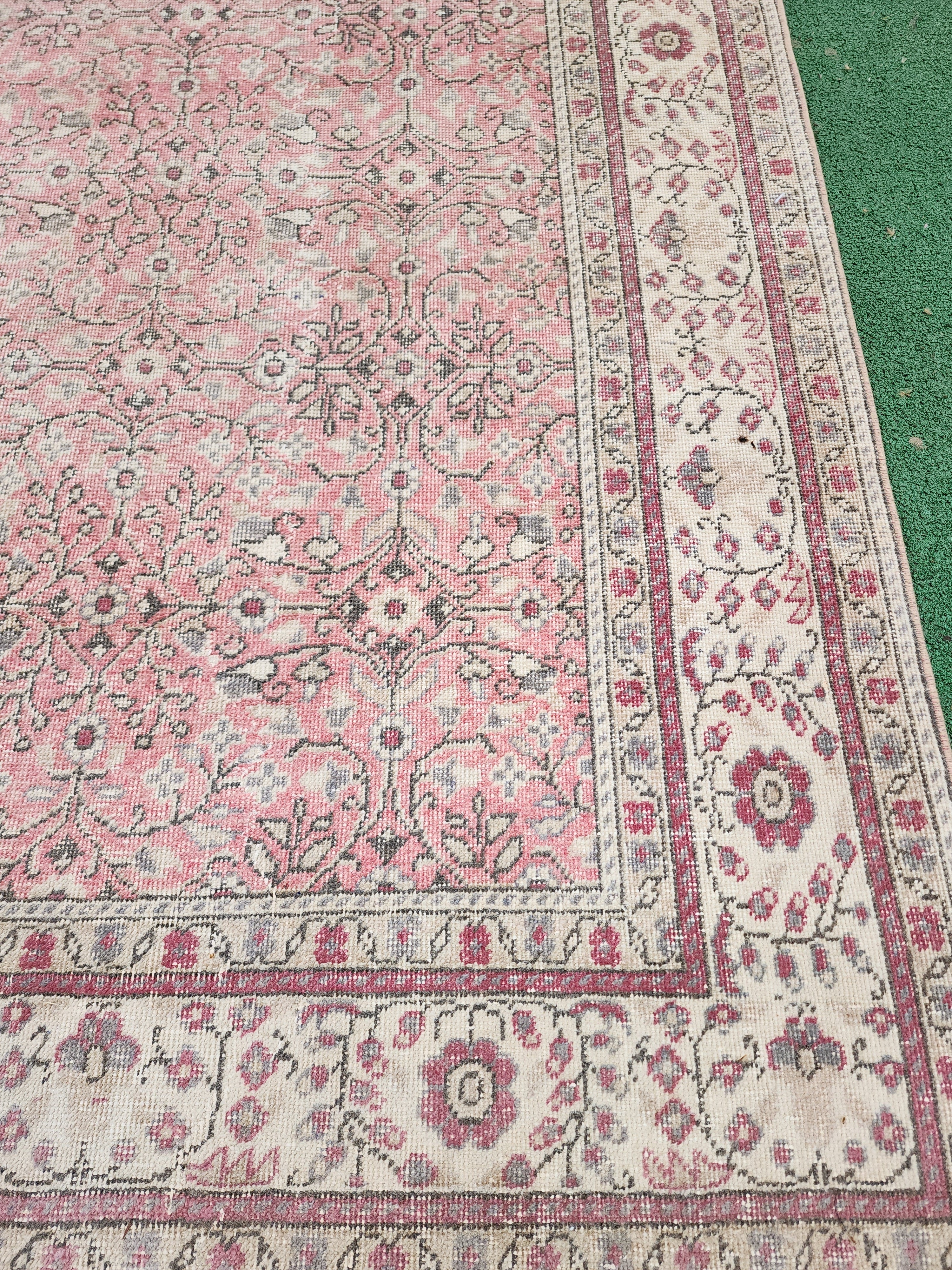 vintage Kayseri Wool Large Area Rug — corner detail