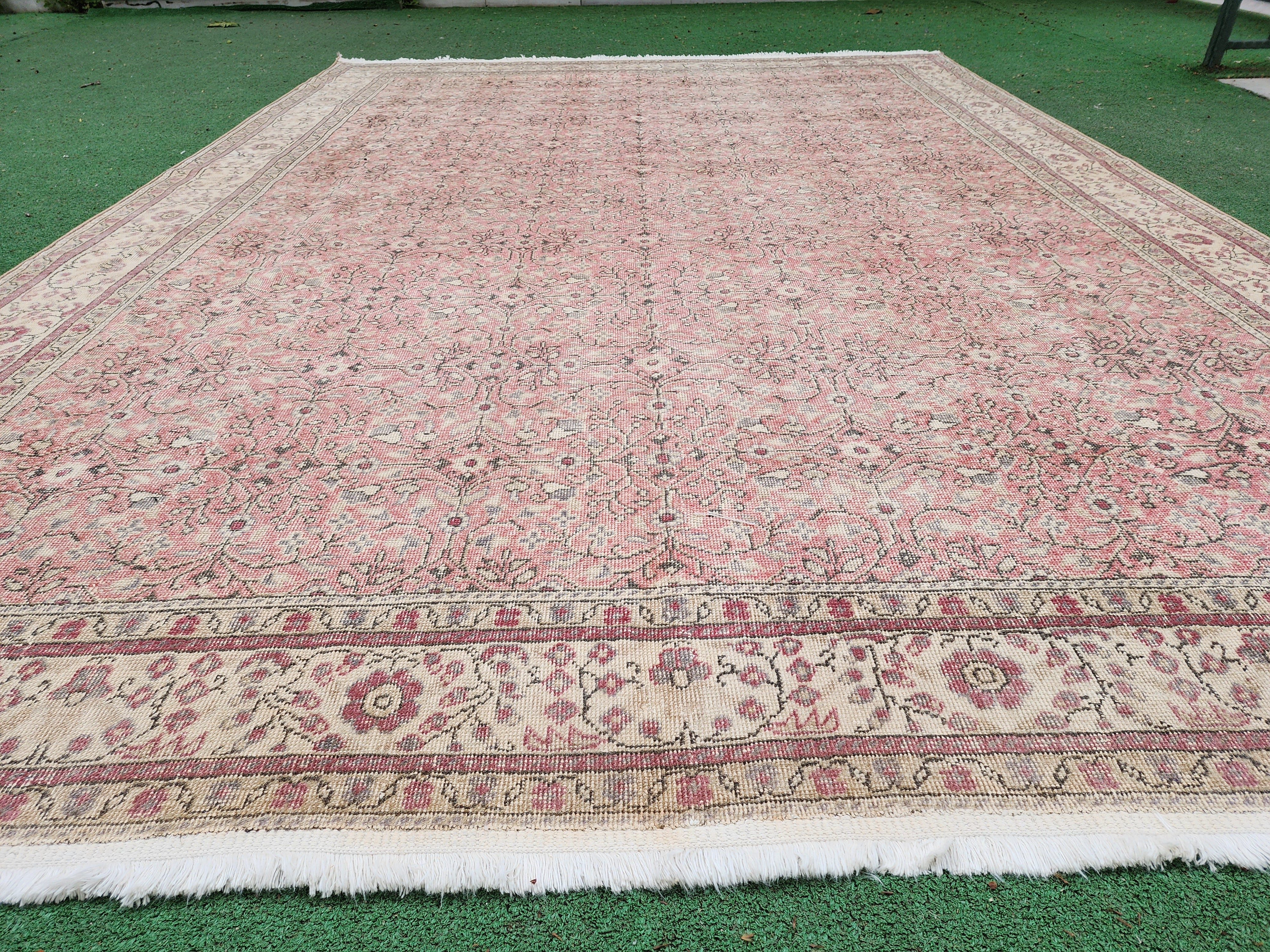 vintage Kayseri Wool Large Area Rug — border pattern