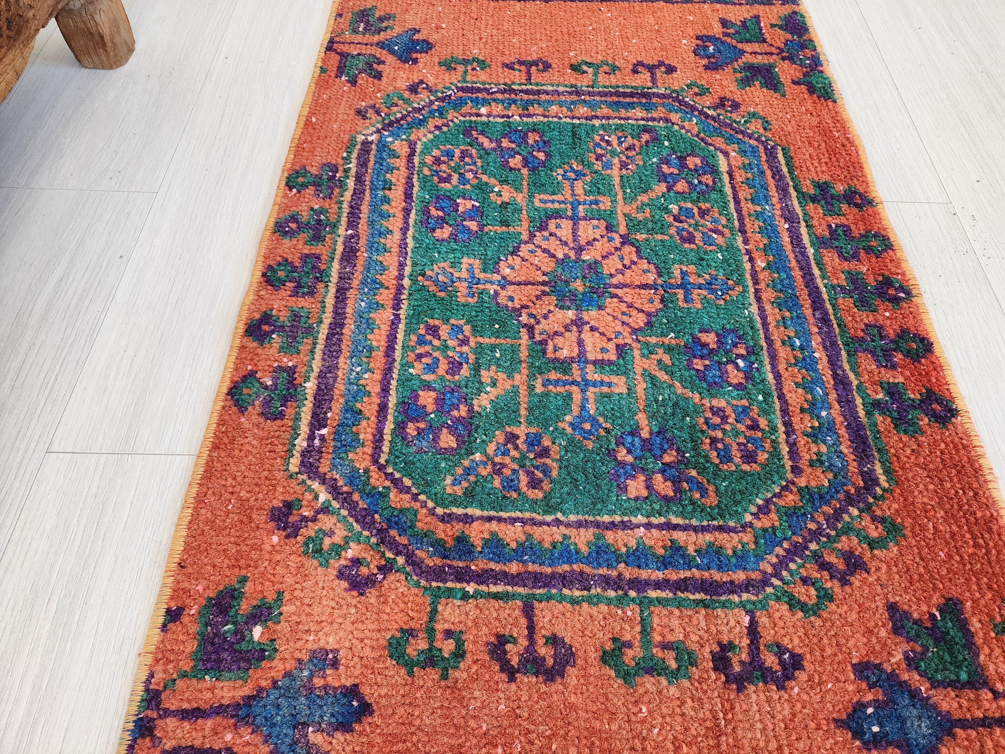 vintage Anatolian Small Rug — pattern close-up