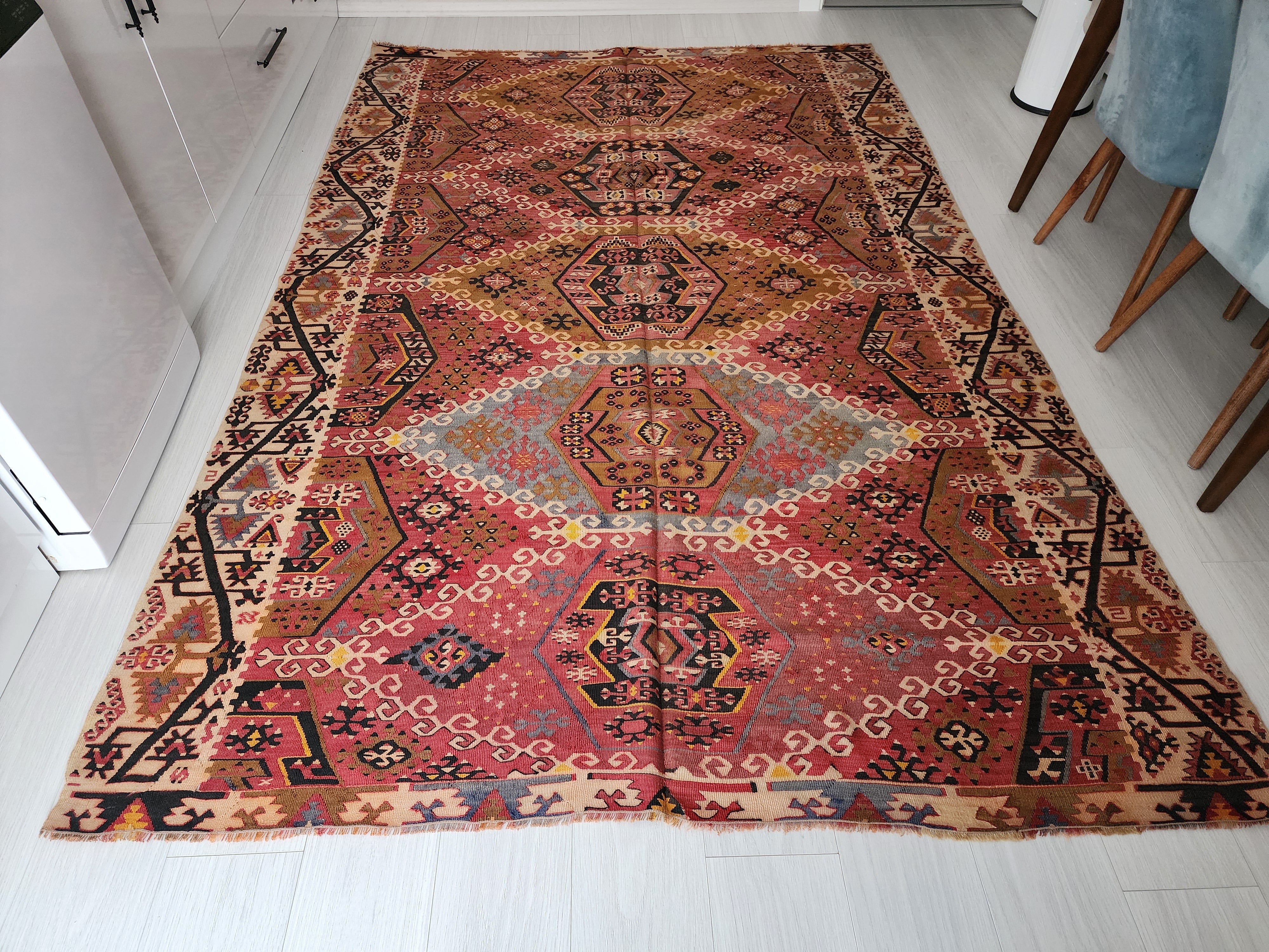 antique Sivas Wool Large Area Rug — detail texture