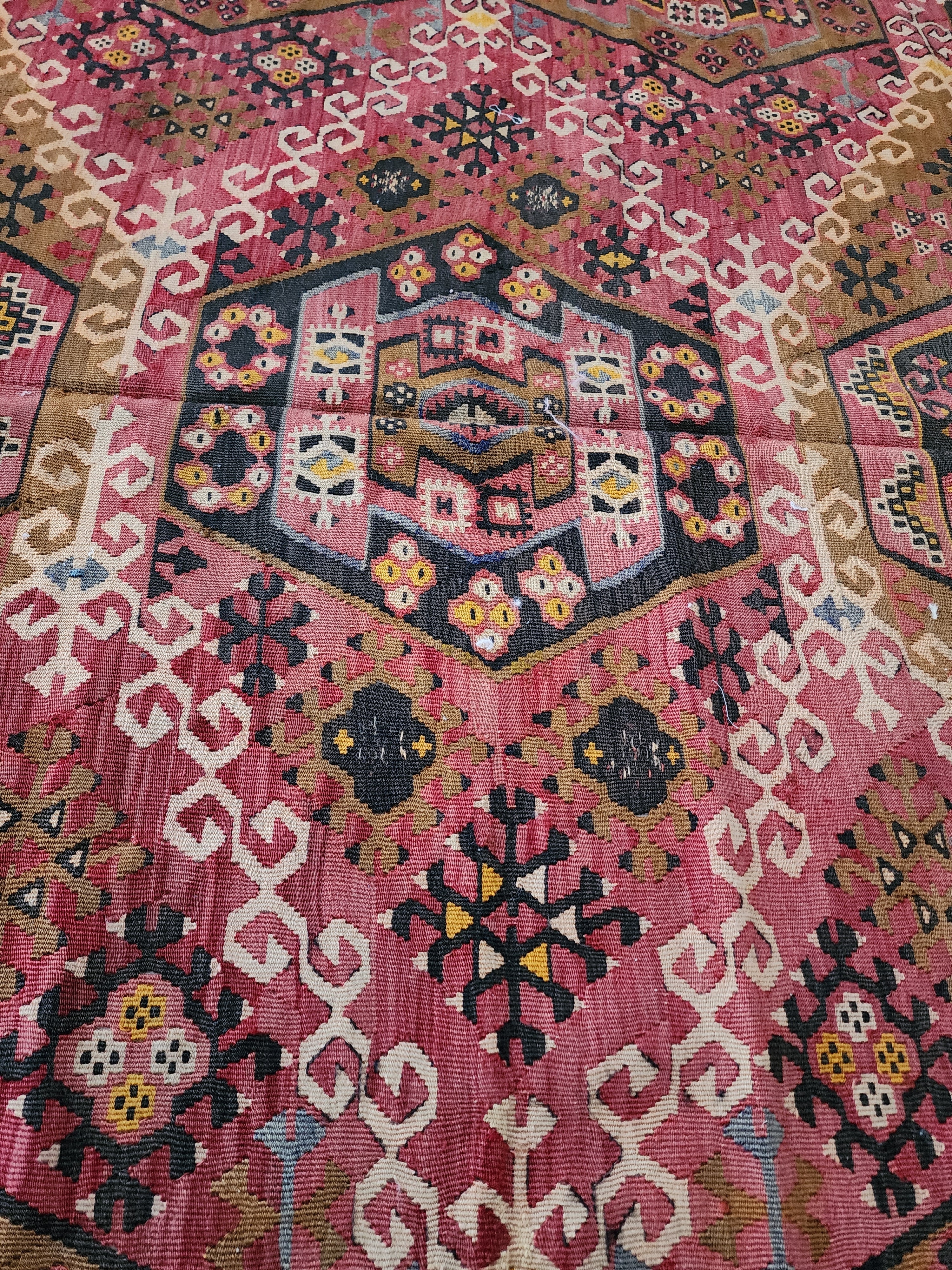 antique Sivas Wool Large Area Rug — pile detail