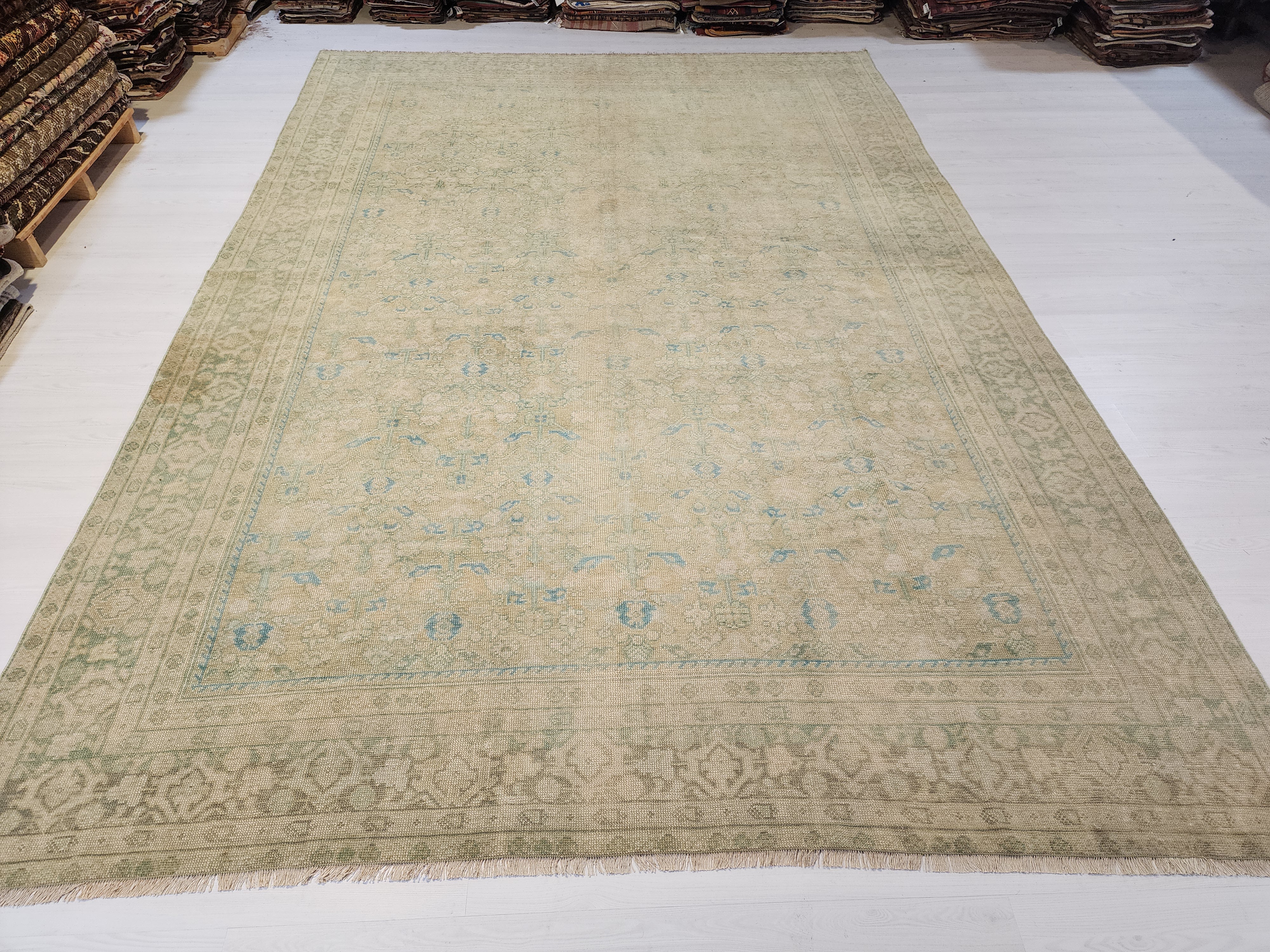 vintage Oushak Wool Large Area Rug — pattern close-up