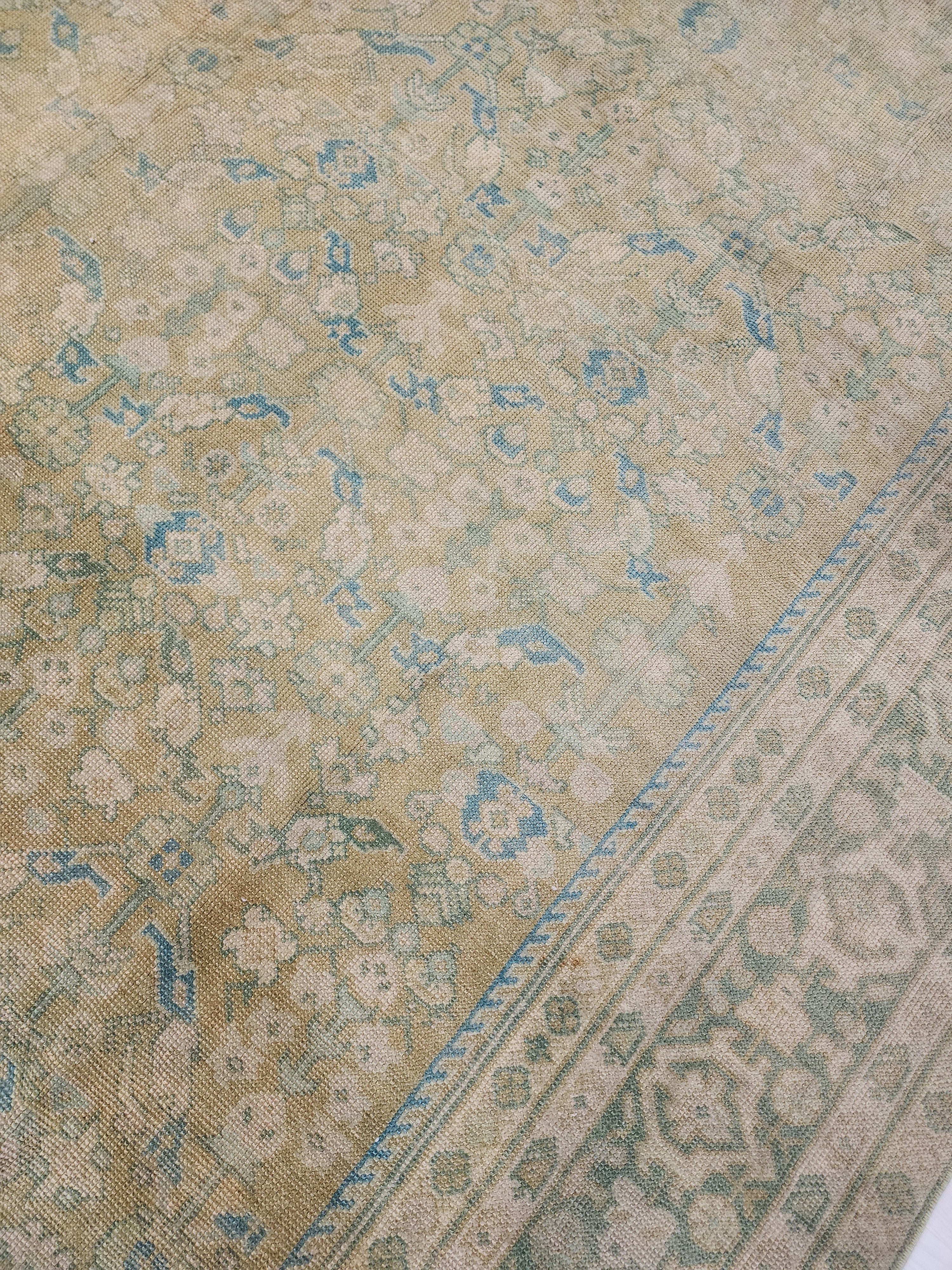 vintage Oushak Wool Large Area Rug — colour close-up