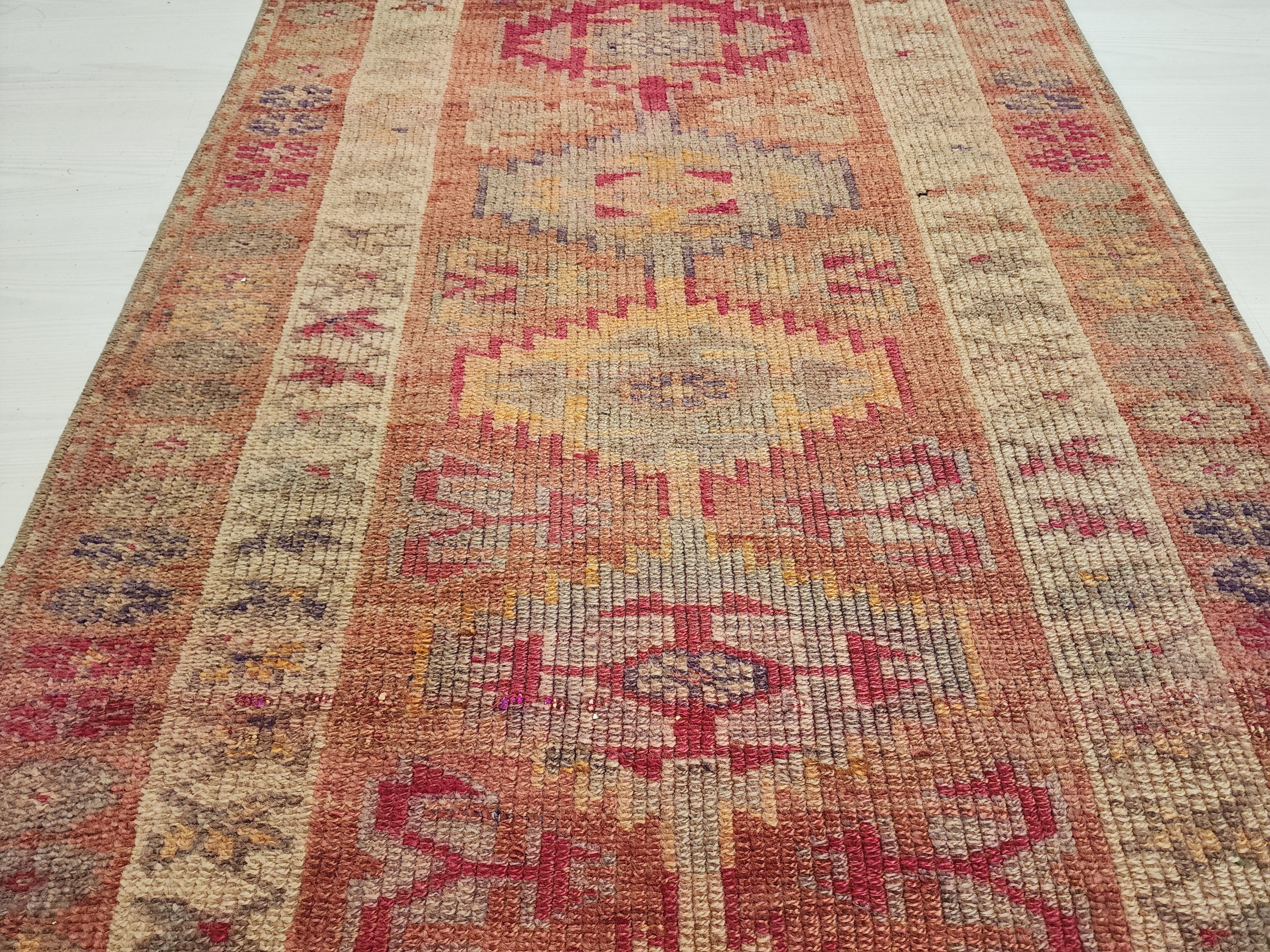 Tapis de couloir turc pâle Oushak, tapis de couleur neutre vieilli à décor rustique bohème, tapis persan en laine naturelle fait à la main 13'8"*2'5"