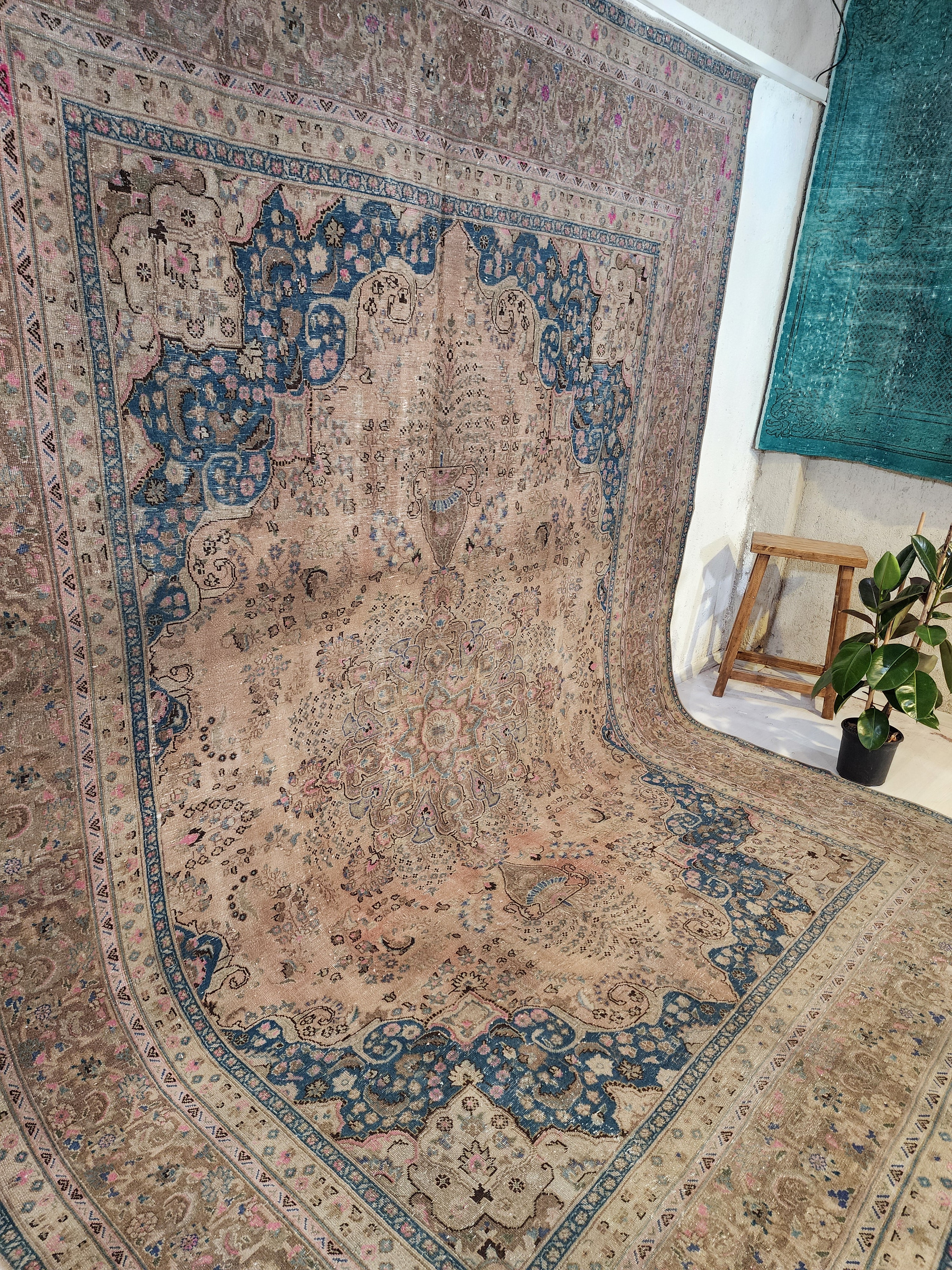 Tembris — Antique Anatolian Wool Large Area Rug