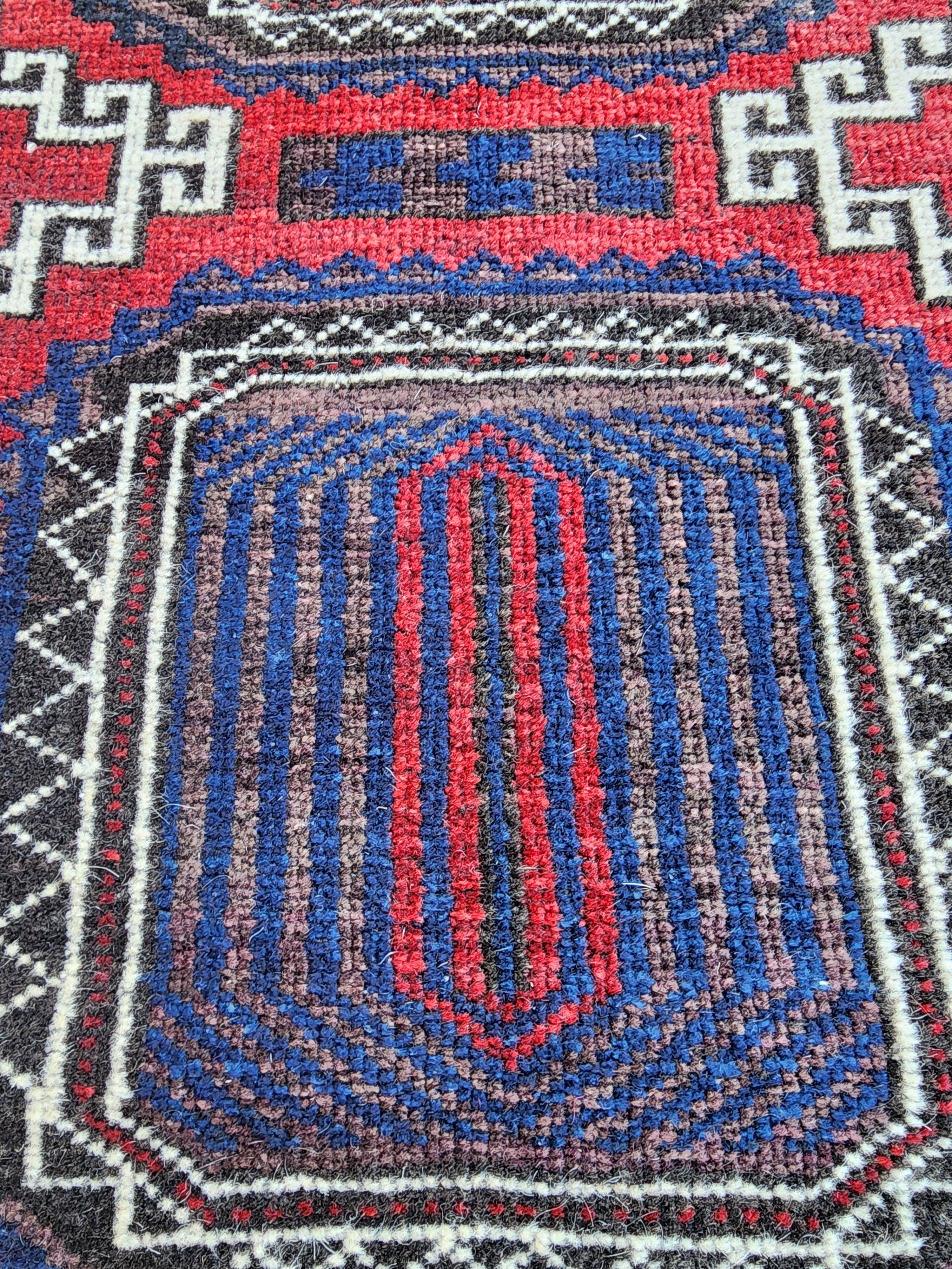 Persian Area Rug for the Living Room, Red and Blue Vintage Turkish Rug, Handmade Organic Wool Rug, Bohemian Decor Moroccan Rug 4'9"x2'10"
