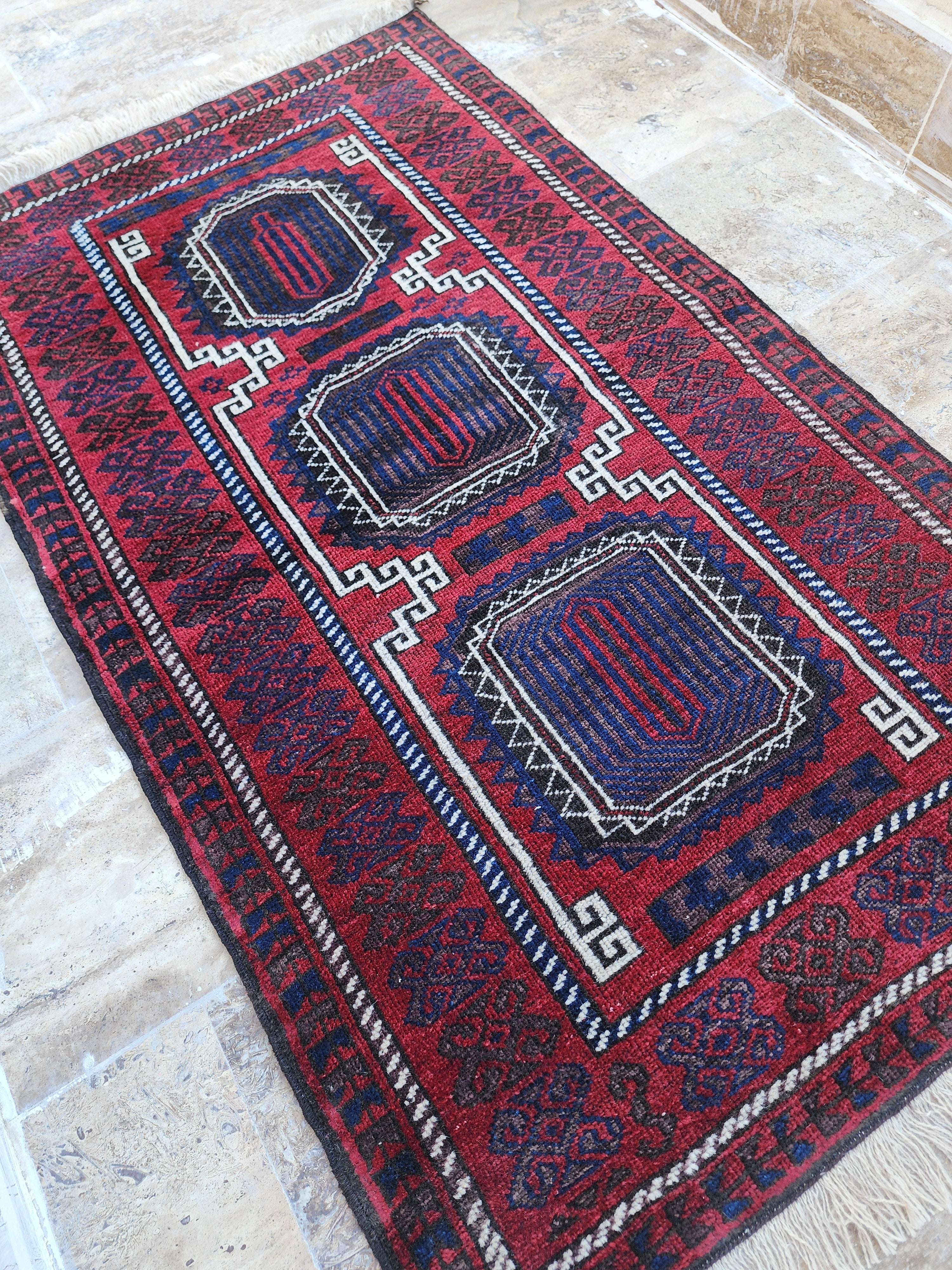 Persian Area Rug for the Living Room, Red and Blue Vintage Turkish Rug, Handmade Organic Wool Rug, Bohemian Decor Moroccan Rug 4'9"x2'10"
