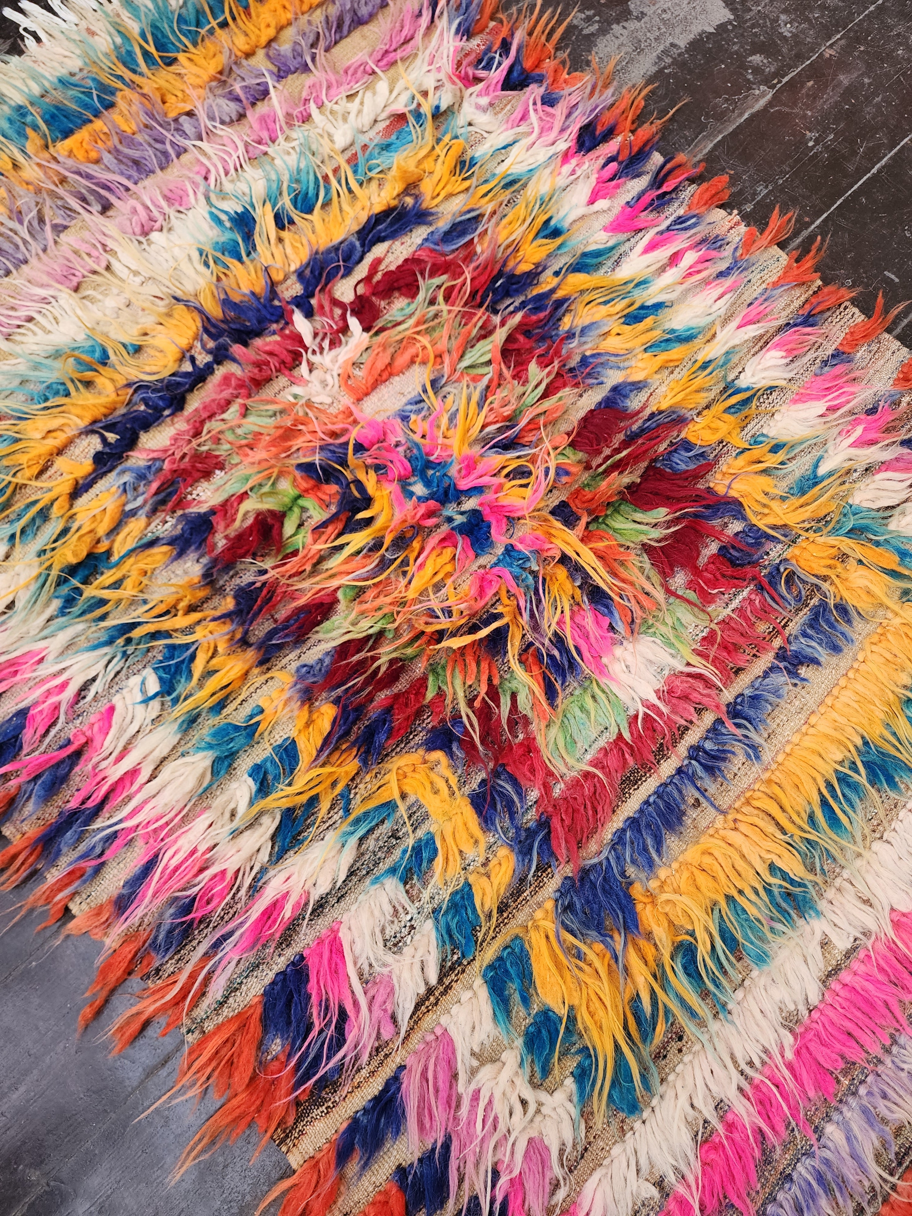 vintage Anatolian Wool Small Rug — corner detail