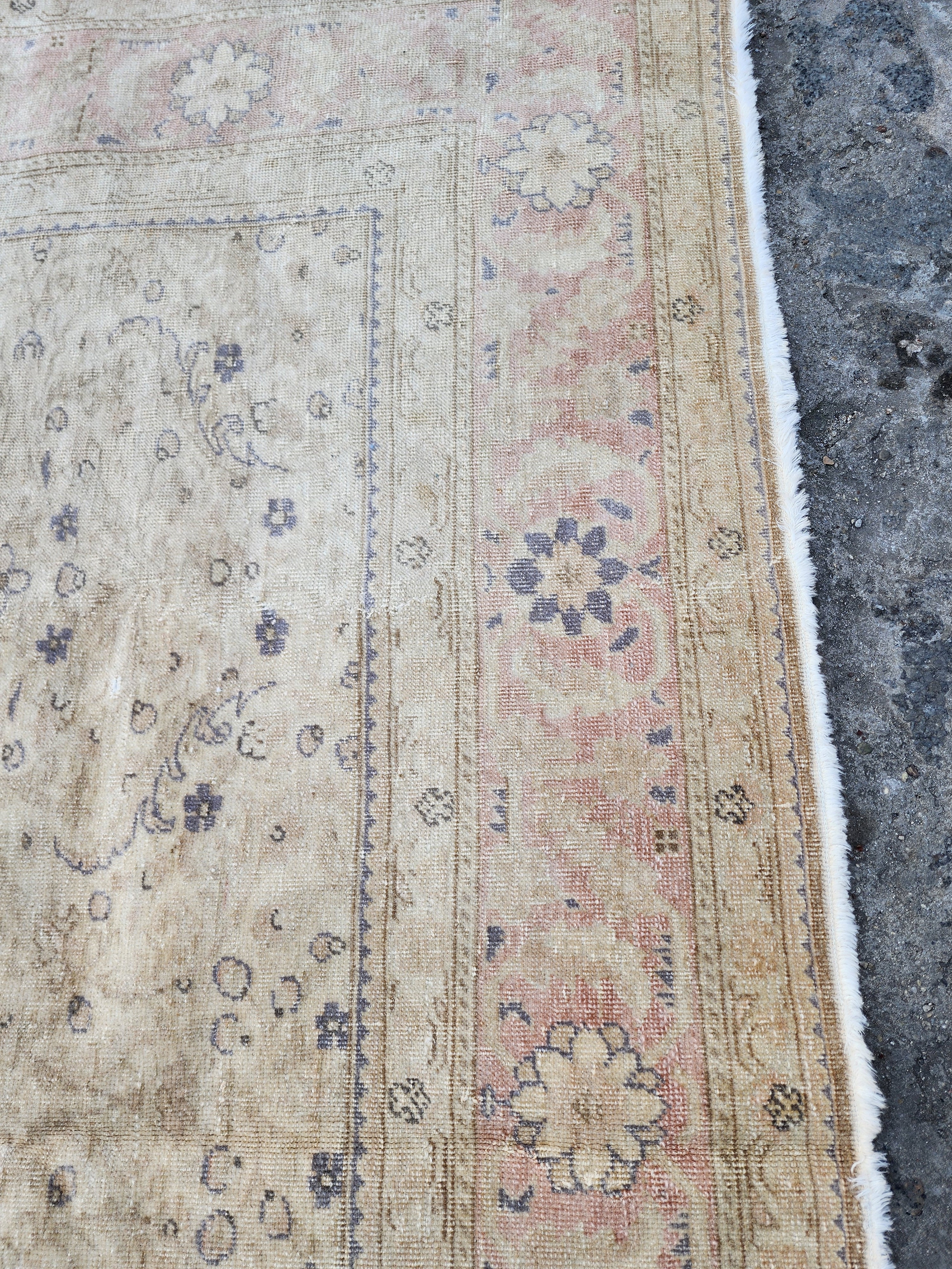 antique Oushak Wool Area Rug — pile detail