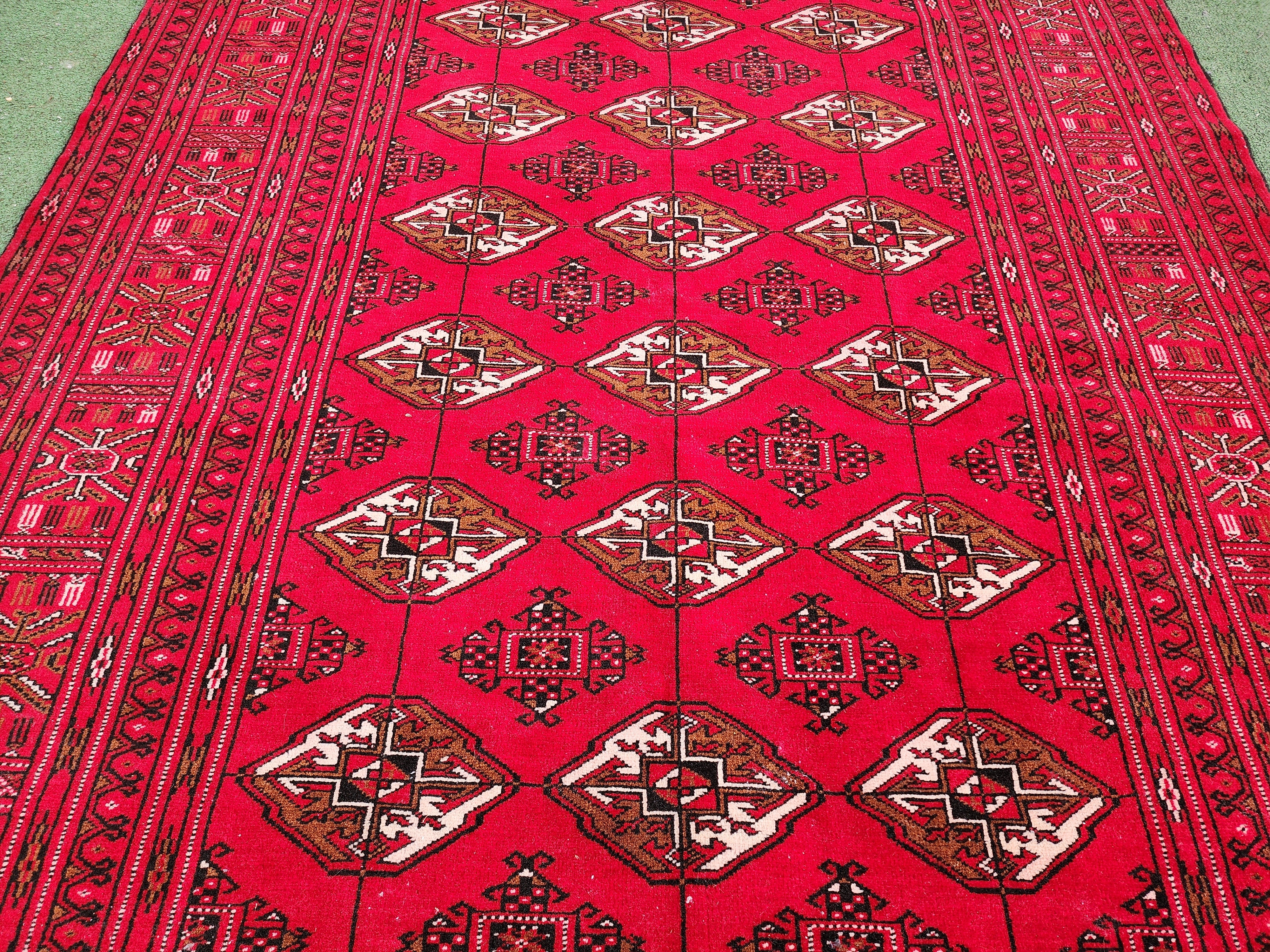 vintage Turkish Wool Area Rug — pattern close-up