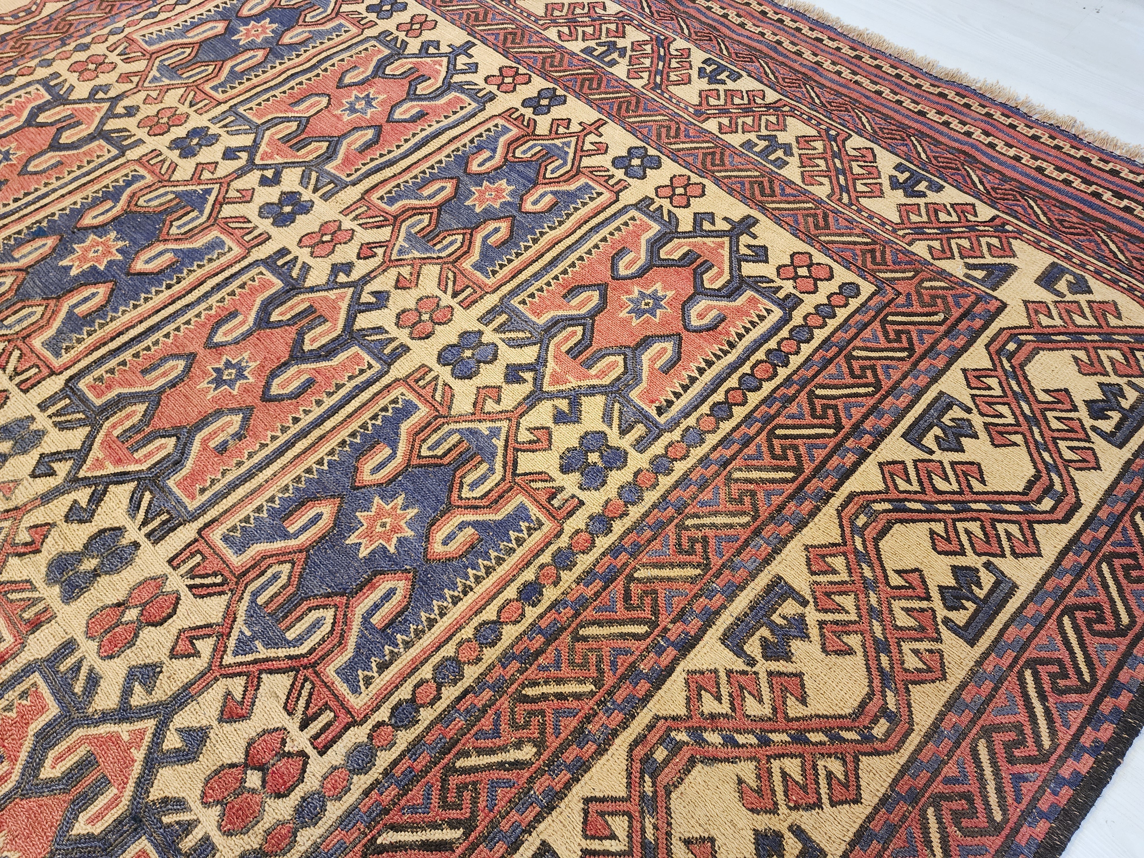 Skiathia — Vintage Anatolian Soumak Kilim Rug, Natural Wool, Tribal Medallions, Geometric (6'9''x8'9'')