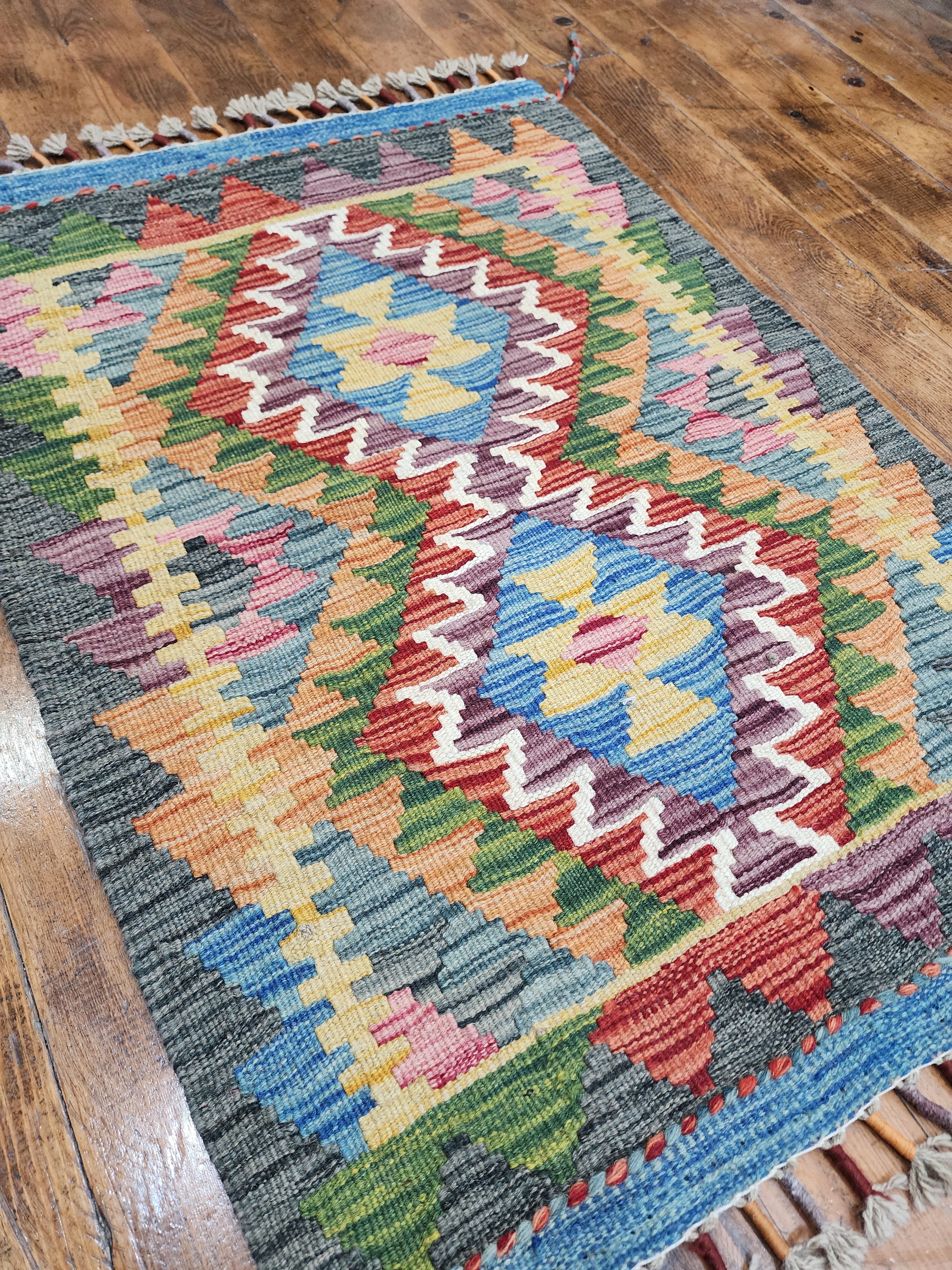 Ishara — Vintage Afghan Wool Small Rug