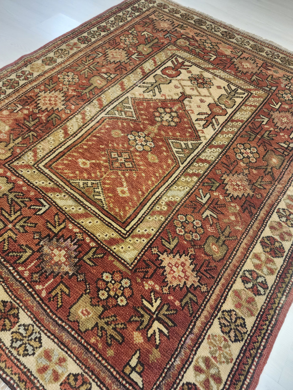 Antique Karaova prayer rug in red, brown and beige, 4'2" x 5'2", photo 4