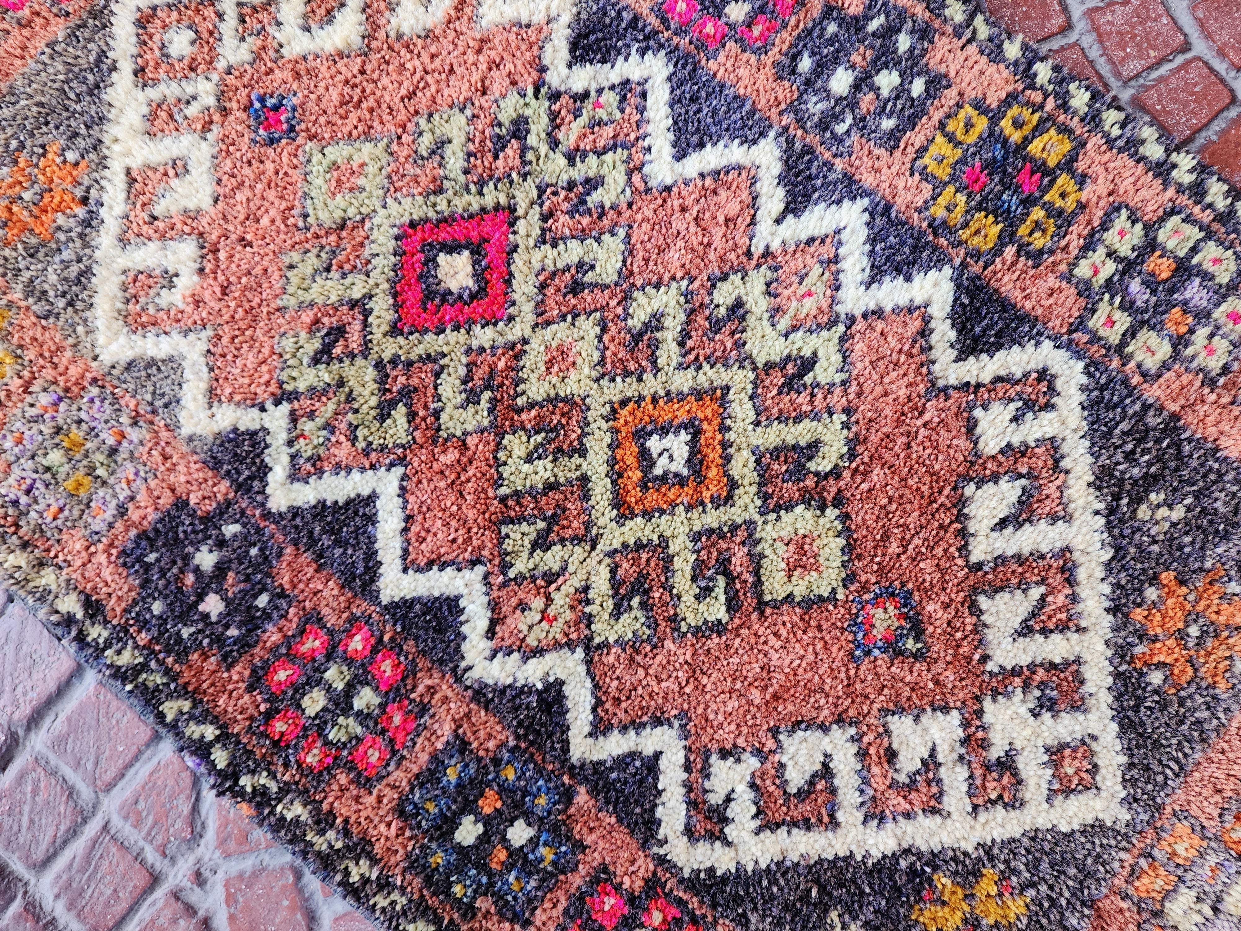 antique Anatolian Wool Small Rug — pattern close-up