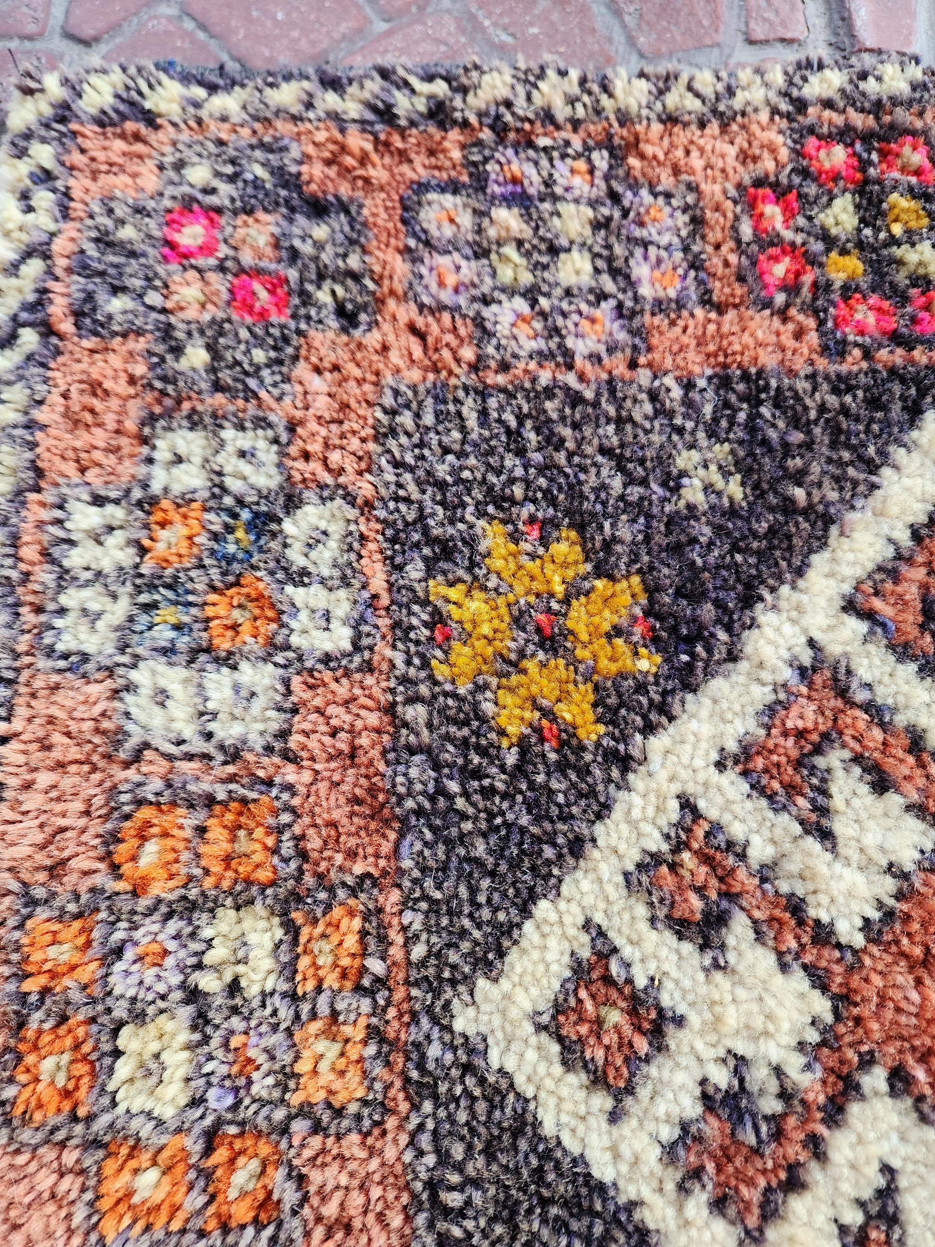 antique Anatolian Wool Small Rug — edge weave
