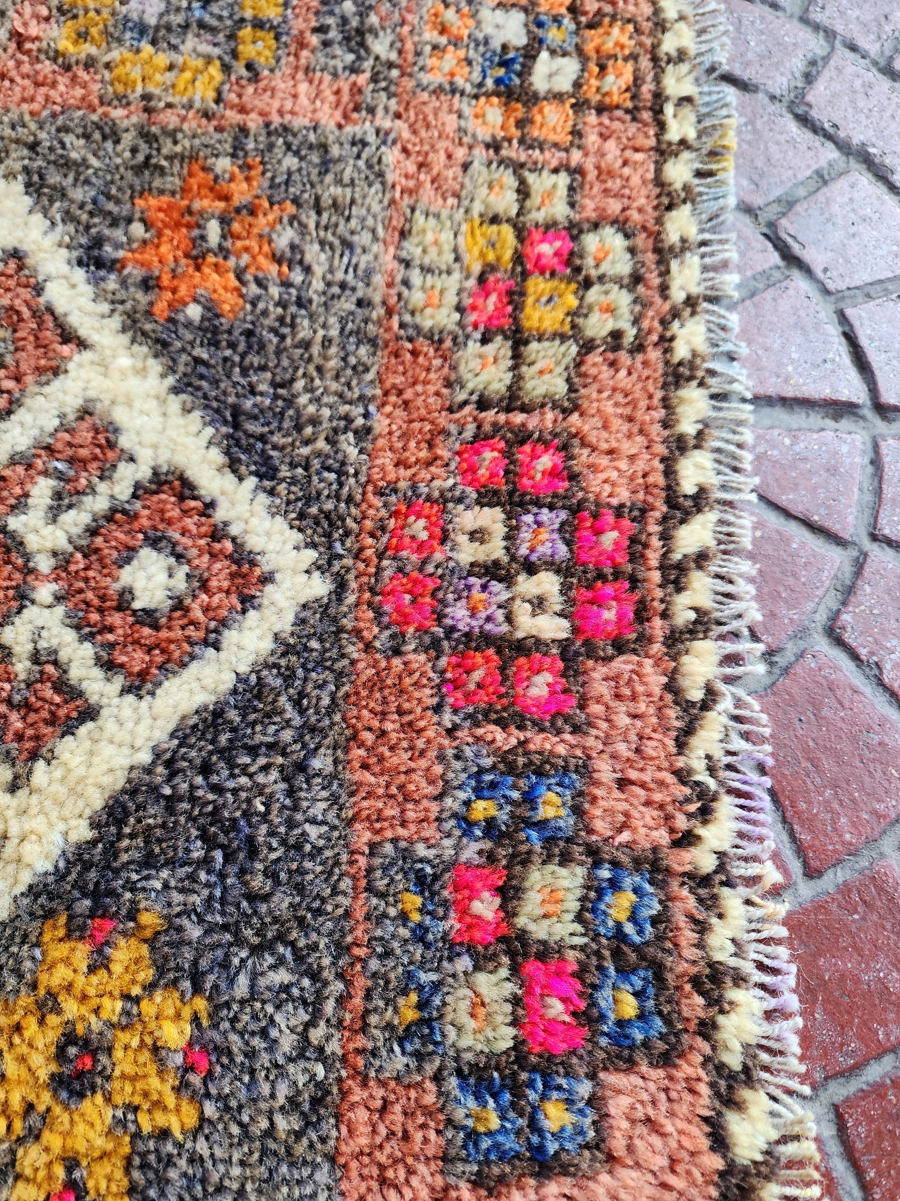 antique Anatolian Wool Small Rug — pile detail