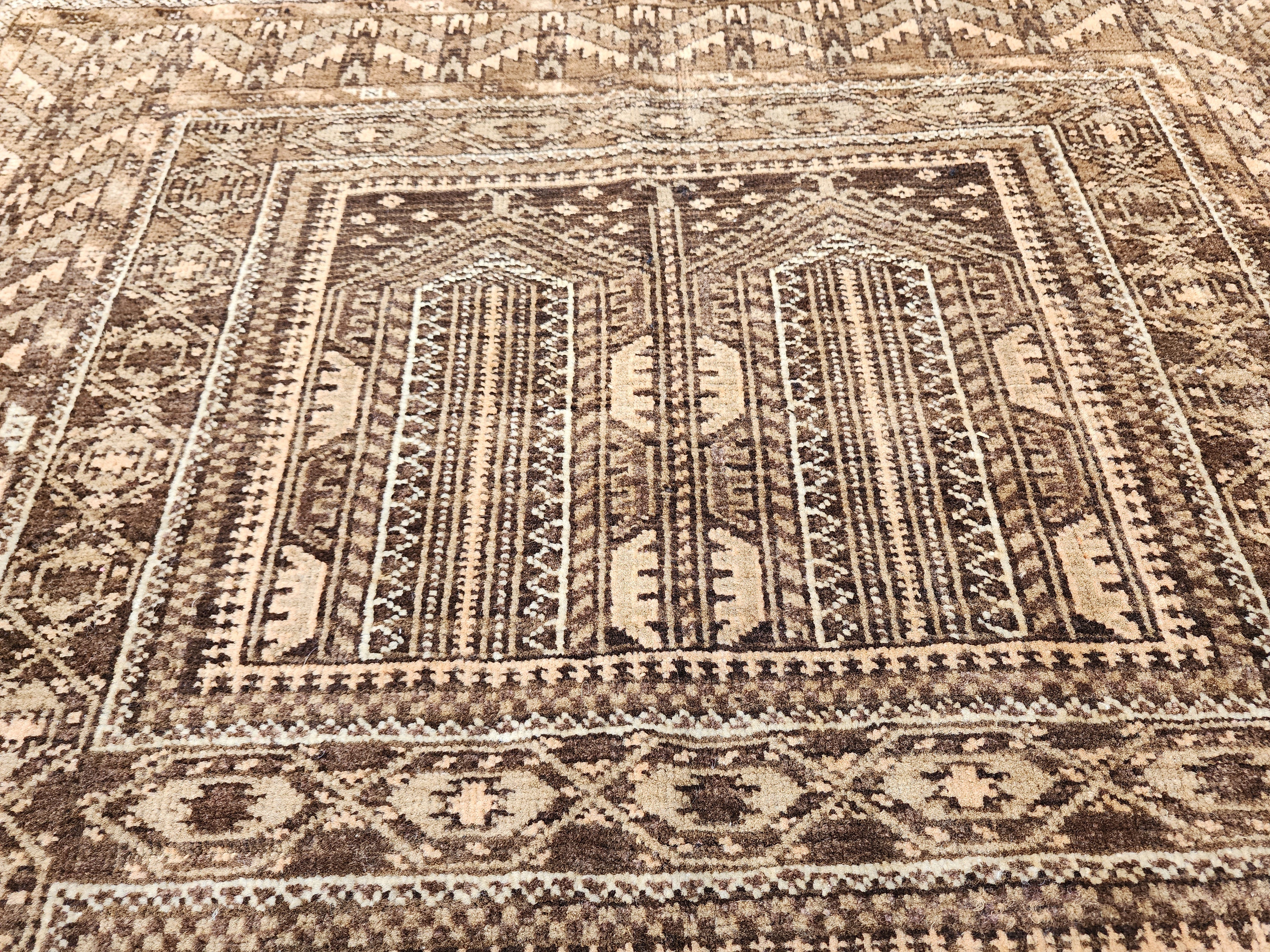 Joli tapis ancien turkmène baloutche 2'11''x3'8''
