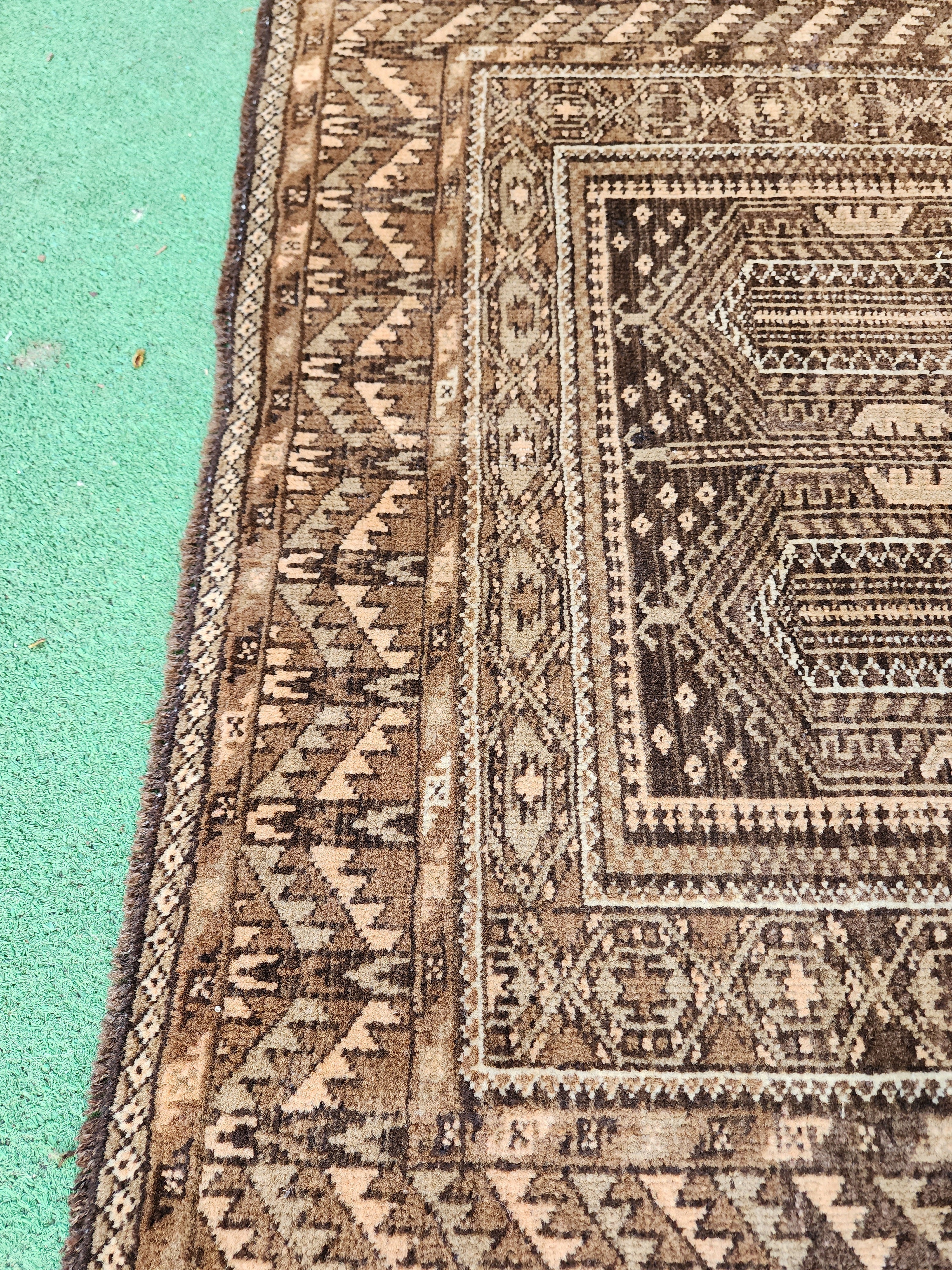 antique Tribal Wool Small Rug — border pattern